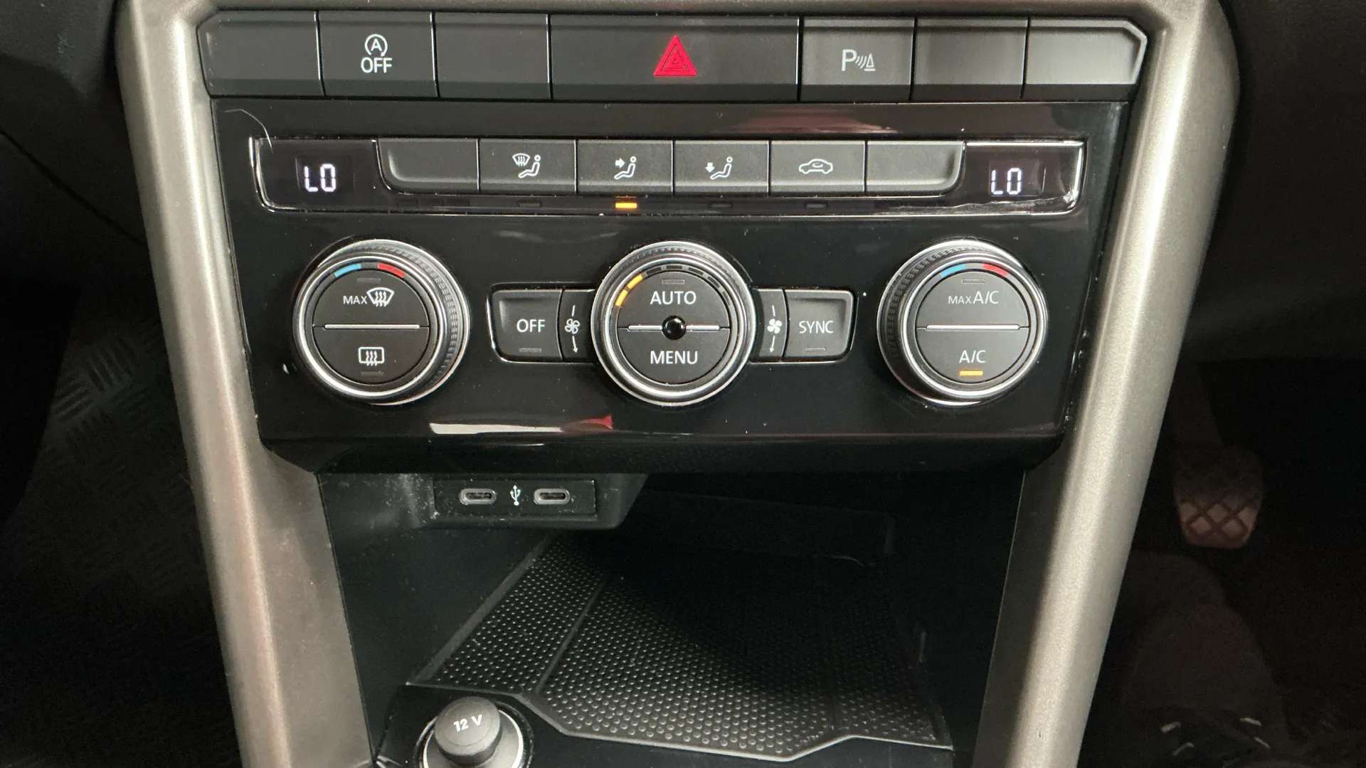 2021 VOLKSWAGEN T-ROC 2021 VOLKSWAGEN T-ROC