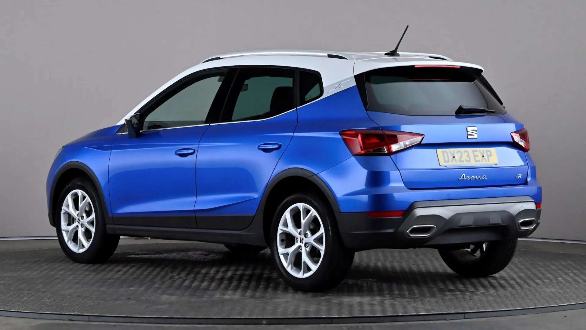 A 2023 SEAT ARONA 1.0 TSI 110 FR DSG A 2023 SEAT ARONA 1.0 TSI 110 FR DSG