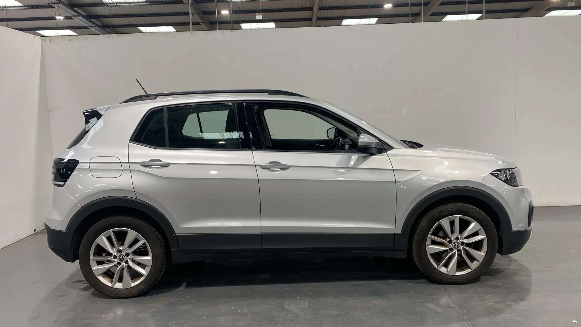 A 2021 VOLKSWAGEN T-CROSS 1.0 TSI 110 SE DSG A 2021 VOLKSWAGEN T-CROSS 1.0 TSI 110 SE DSG