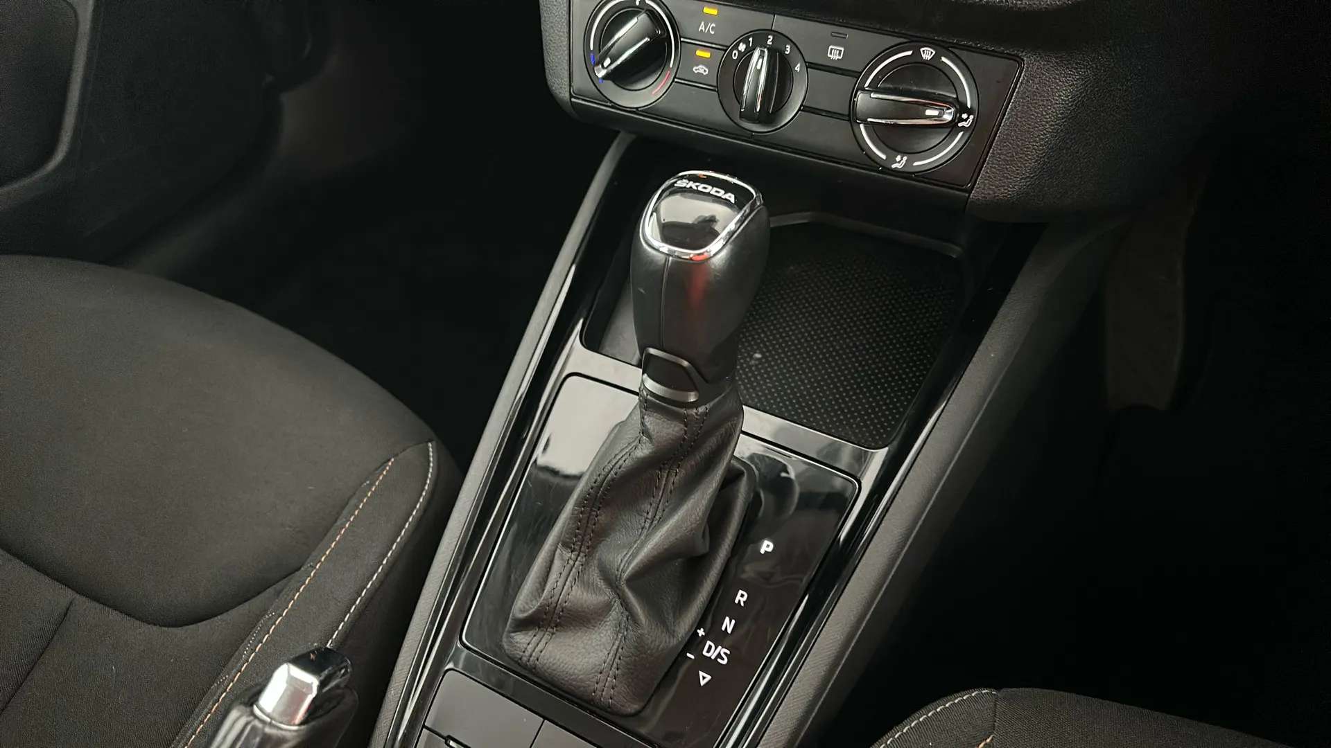 2021 SKODA KAMIQ 2021 SKODA KAMIQ