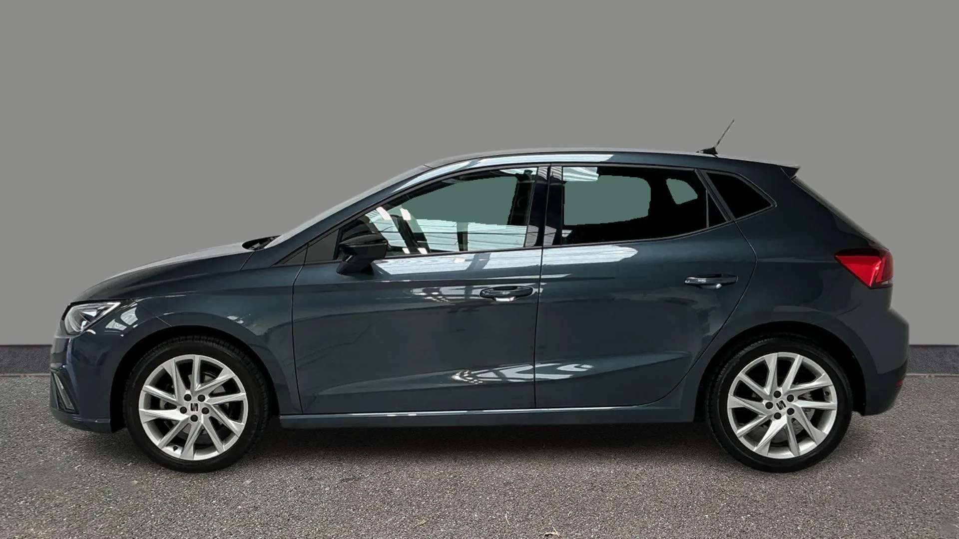A 2024 SEAT IBIZA 1.0 TSI 115 FR DSG A 2024 SEAT IBIZA 1.0 TSI 115 FR DSG