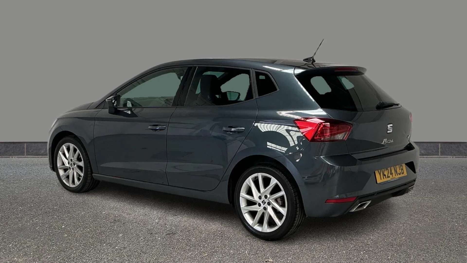 A 2024 SEAT IBIZA 1.0 TSI 115 FR DSG A 2024 SEAT IBIZA 1.0 TSI 115 FR DSG