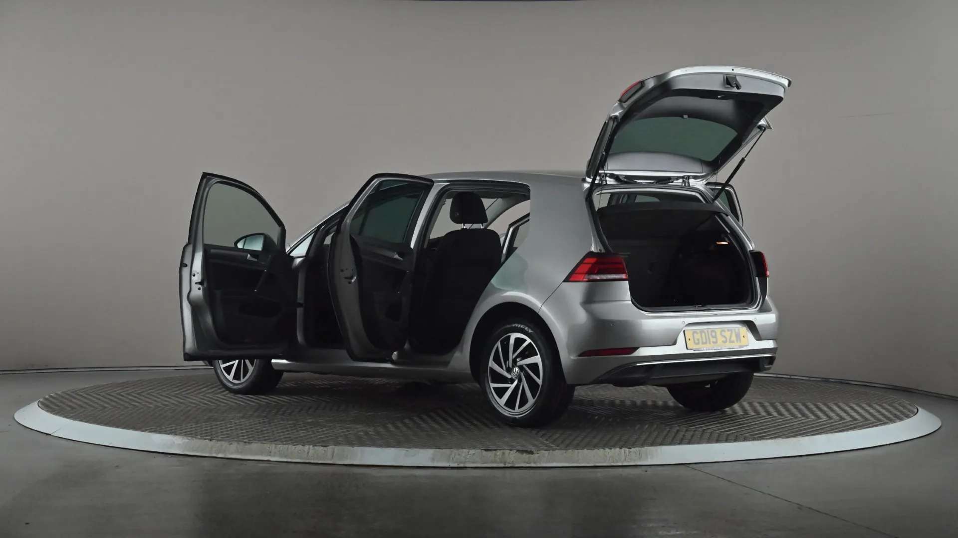 2019 VOLKSWAGEN GOLF 2019 VOLKSWAGEN GOLF