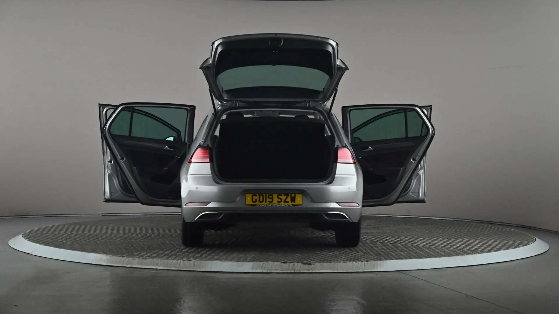 2019 VOLKSWAGEN GOLF 2019 VOLKSWAGEN GOLF