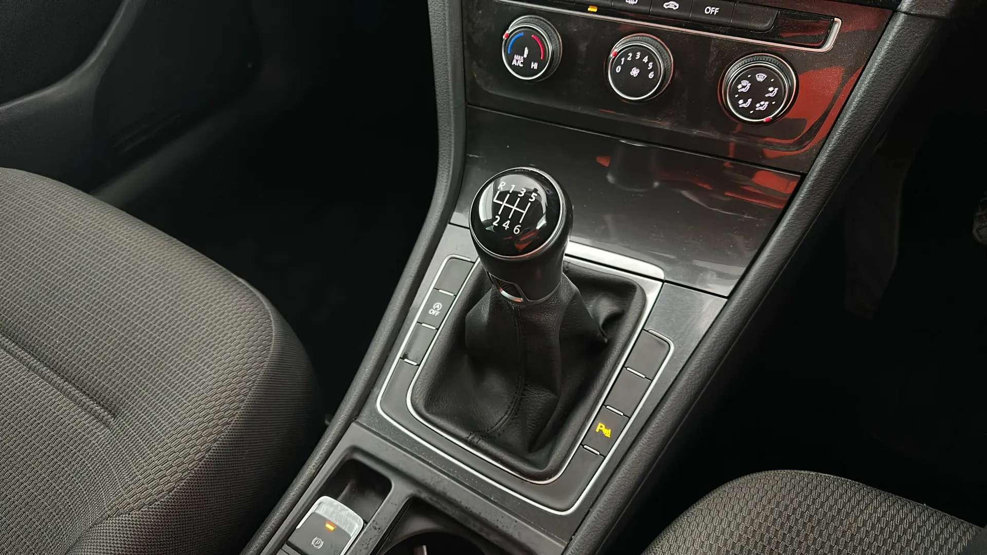 2019 VOLKSWAGEN GOLF 2019 VOLKSWAGEN GOLF