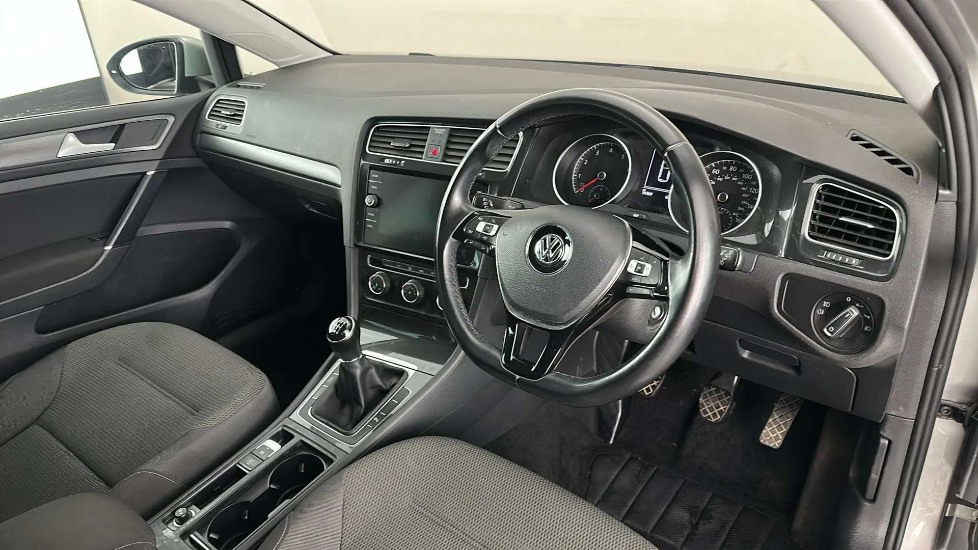 2019 VOLKSWAGEN GOLF 2019 VOLKSWAGEN GOLF