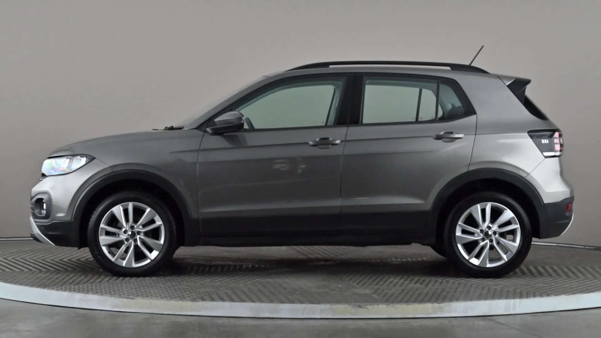 A 2021 VOLKSWAGEN T-CROSS 1.0 TSI 115 SE DSG A 2021 VOLKSWAGEN T-CROSS 1.0 TSI 115 SE DSG