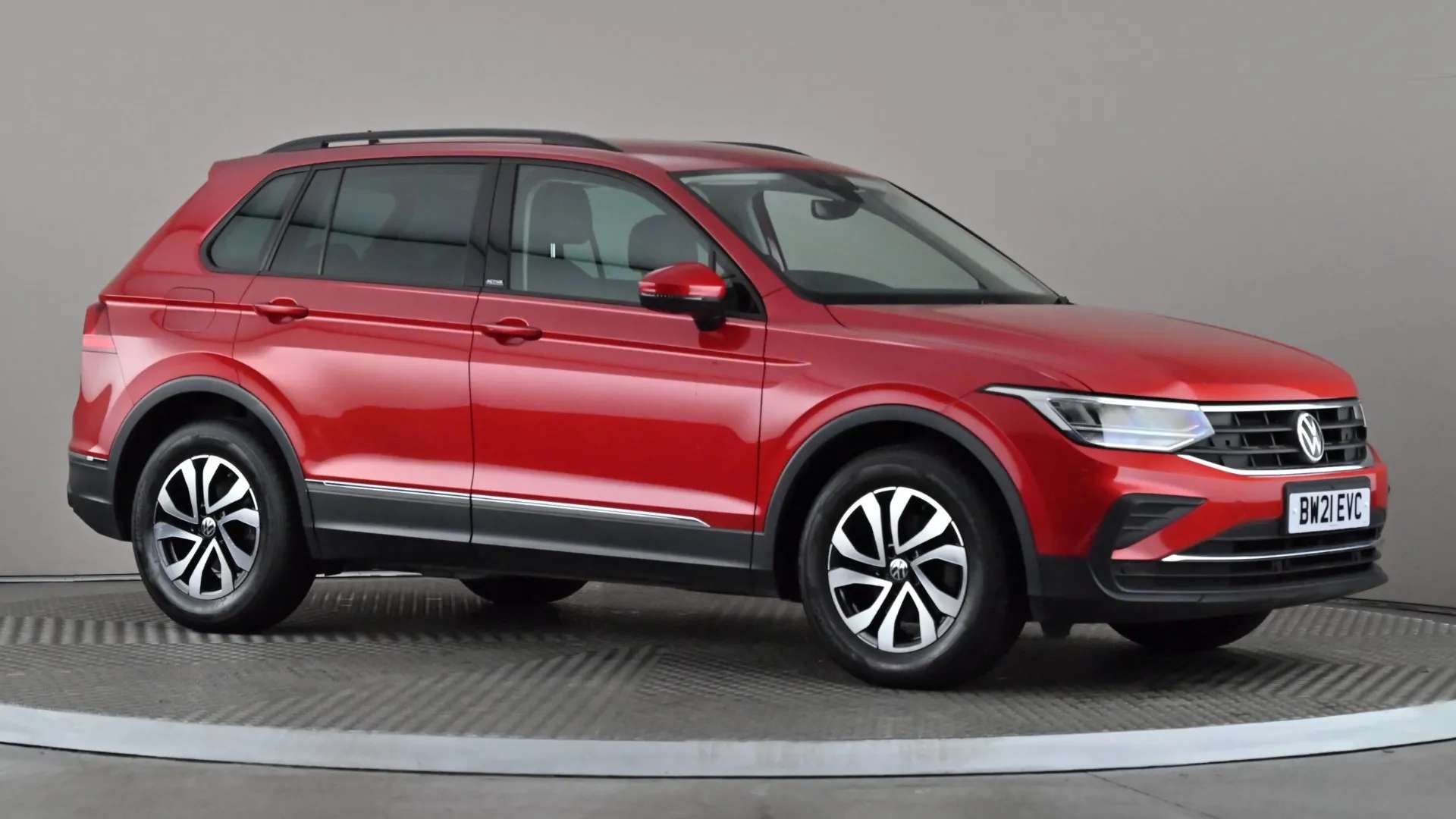 A 2021 VOLKSWAGEN TIGUAN 1.5 TSI 150 Active A 2021 VOLKSWAGEN TIGUAN 1.5 TSI 150 Active