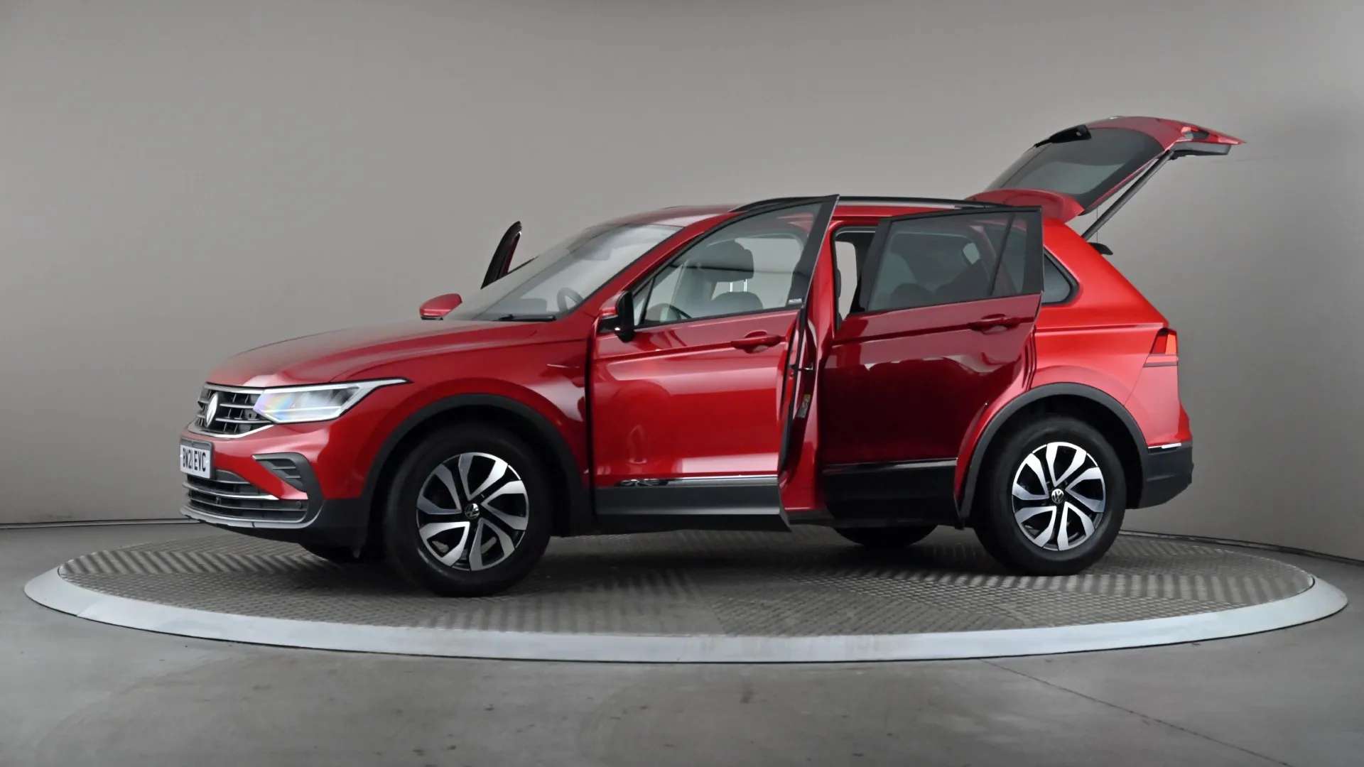 2021 VOLKSWAGEN TIGUAN 2021 VOLKSWAGEN TIGUAN