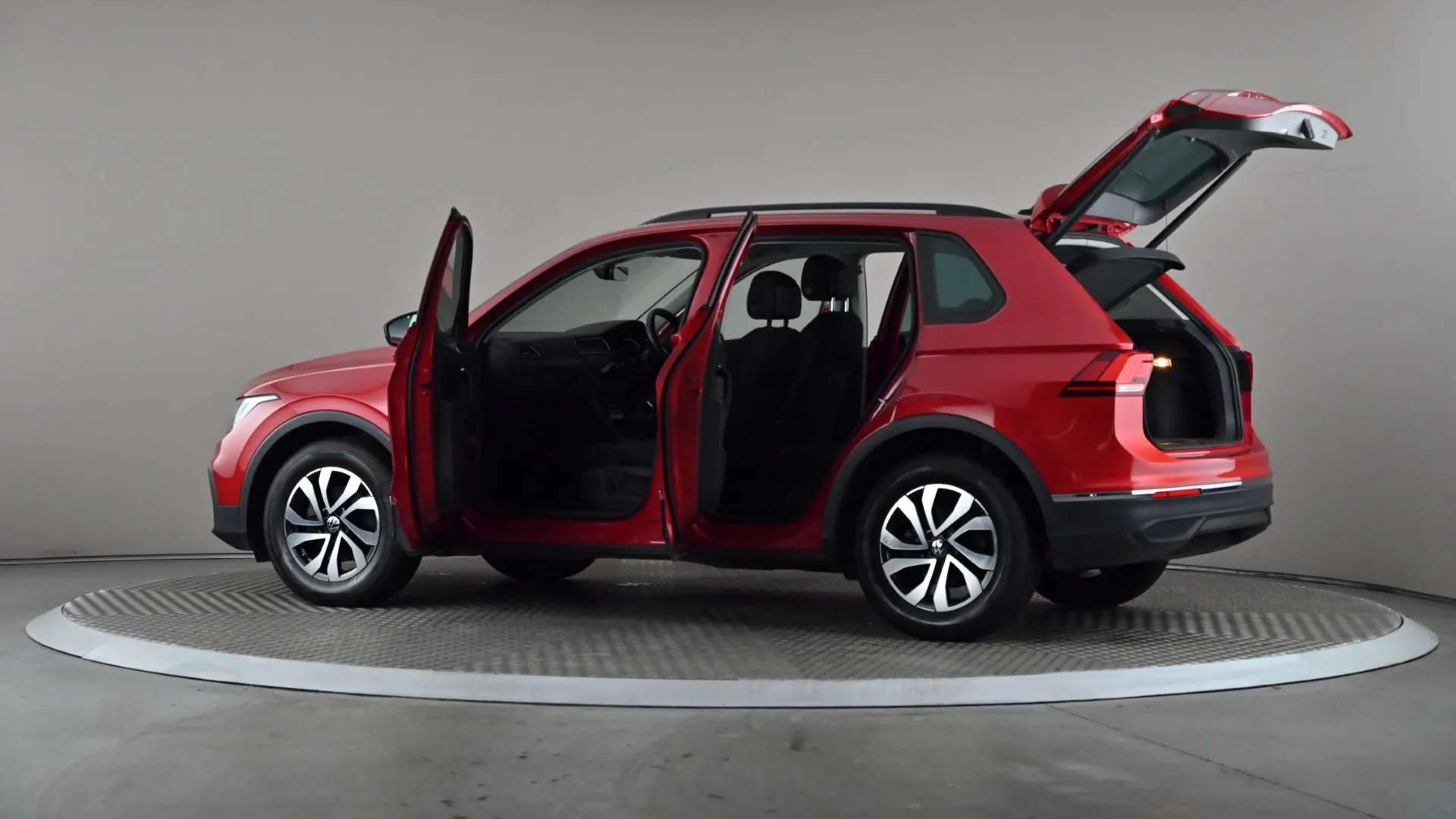 2021 VOLKSWAGEN TIGUAN 2021 VOLKSWAGEN TIGUAN