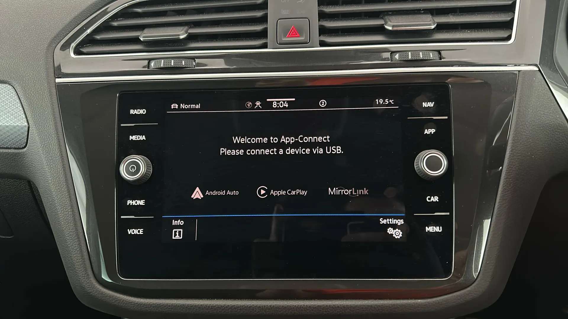 2021 VOLKSWAGEN TIGUAN 2021 VOLKSWAGEN TIGUAN