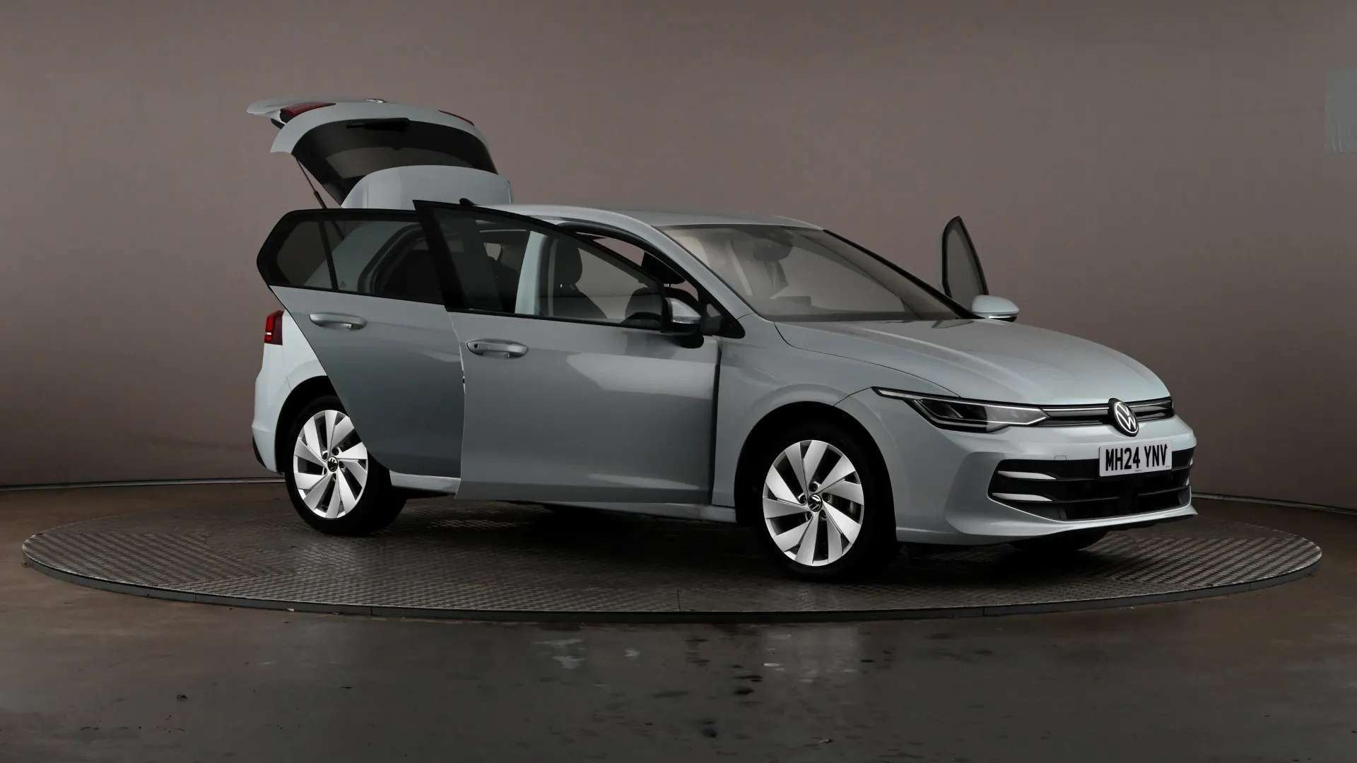 2024 VOLKSWAGEN GOLF 2024 VOLKSWAGEN GOLF