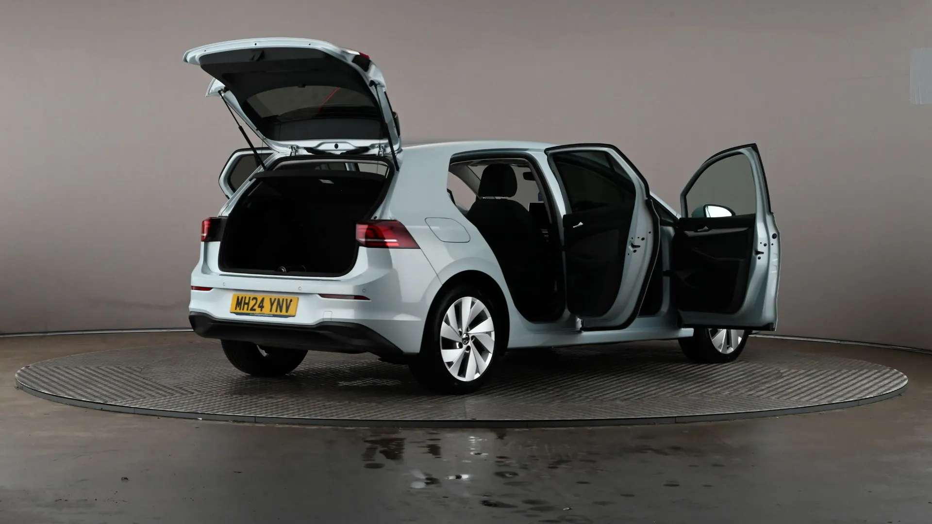 2024 VOLKSWAGEN GOLF 2024 VOLKSWAGEN GOLF