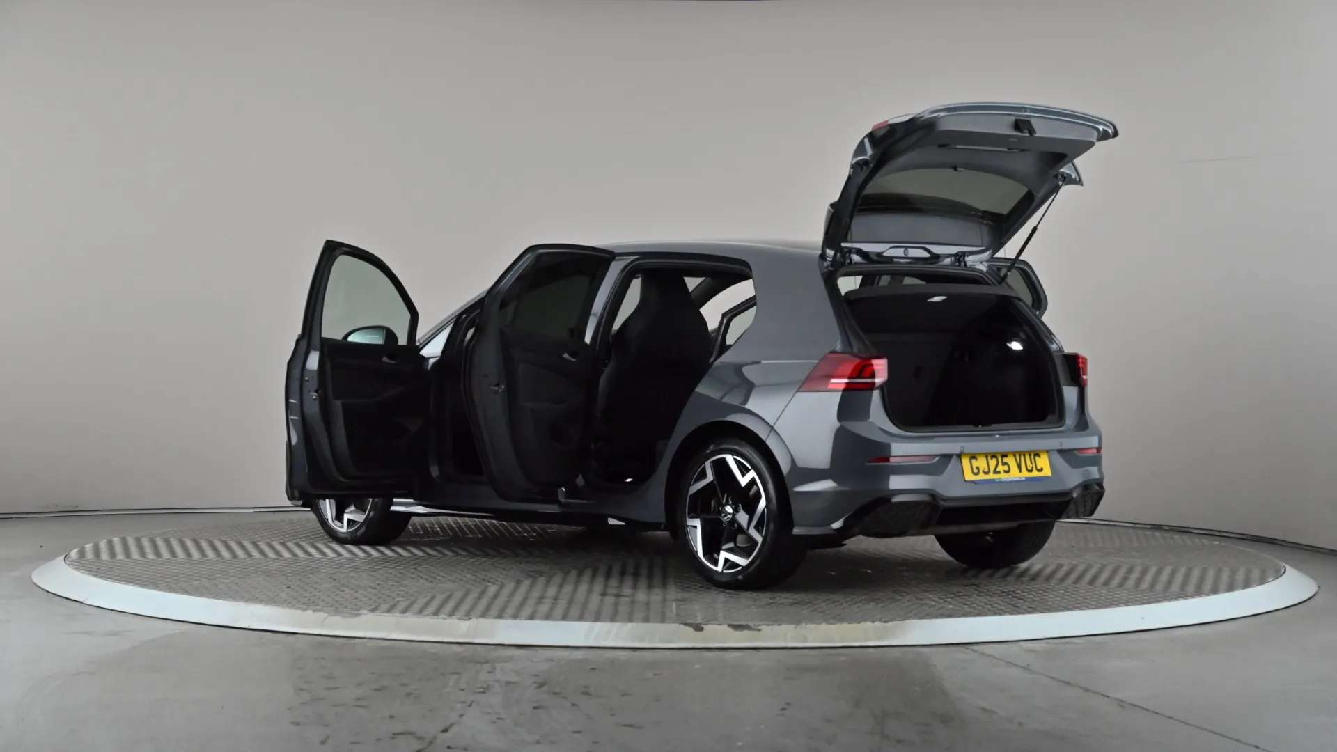 2025 VOLKSWAGEN GOLF 2025 VOLKSWAGEN GOLF