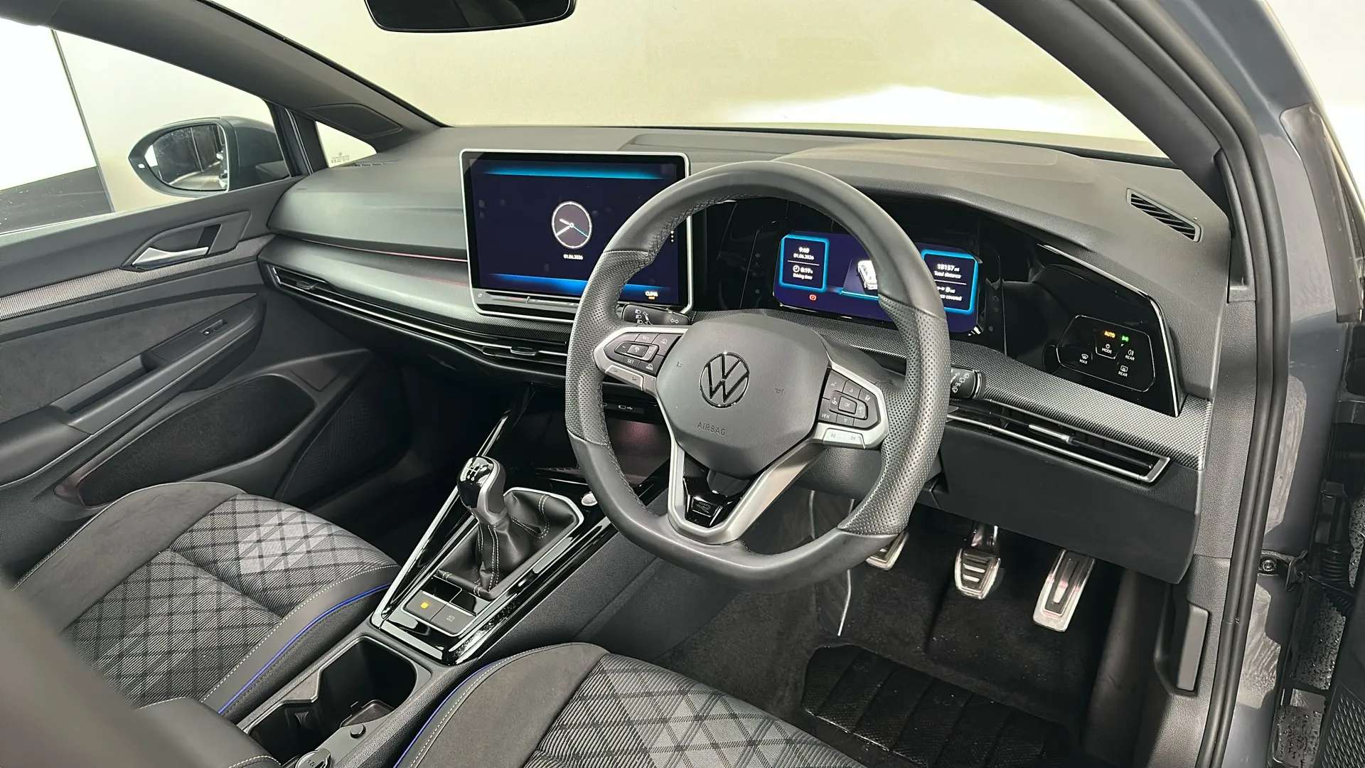 2025 VOLKSWAGEN GOLF 2025 VOLKSWAGEN GOLF