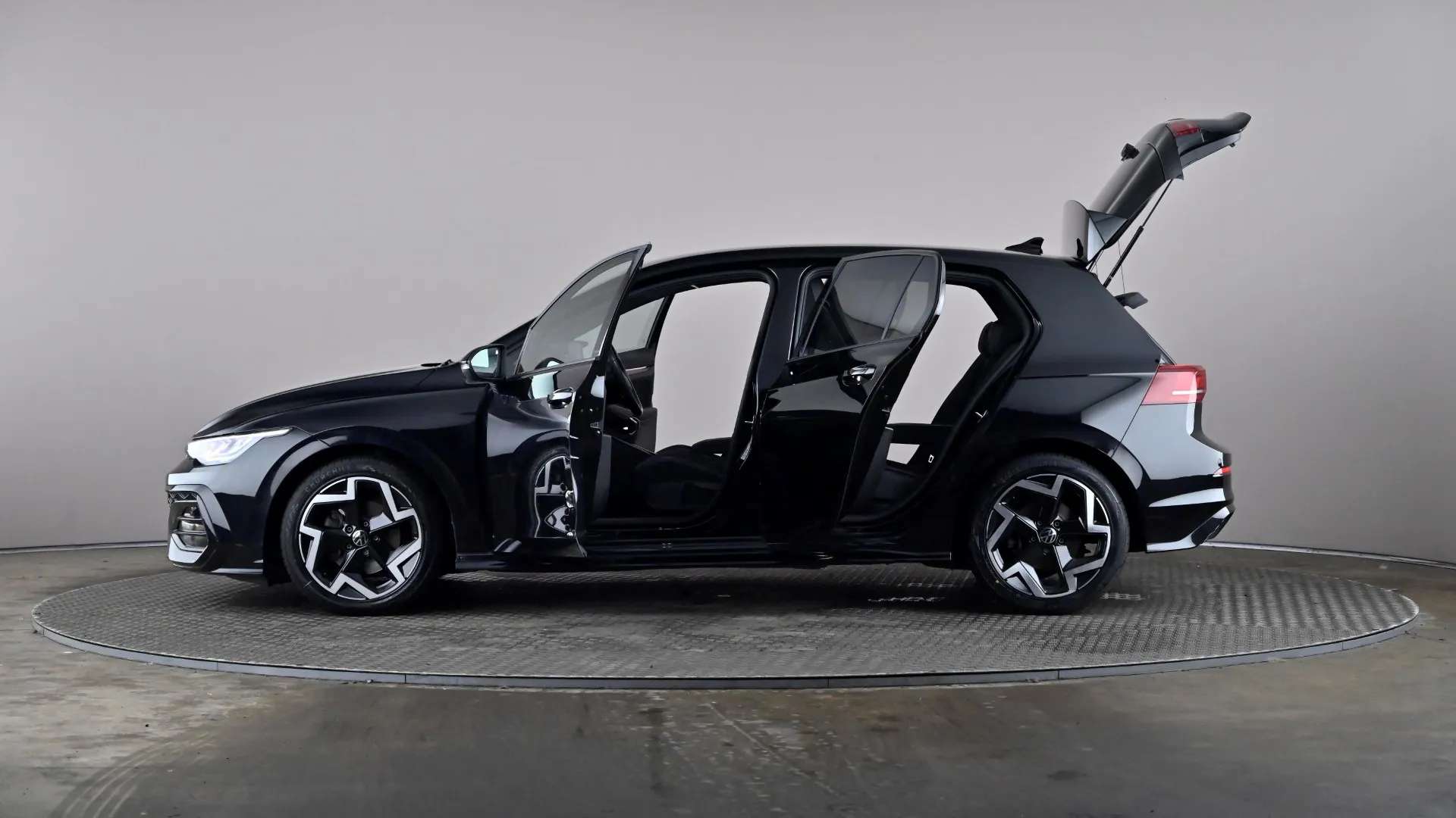 2025 VOLKSWAGEN GOLF 2025 VOLKSWAGEN GOLF
