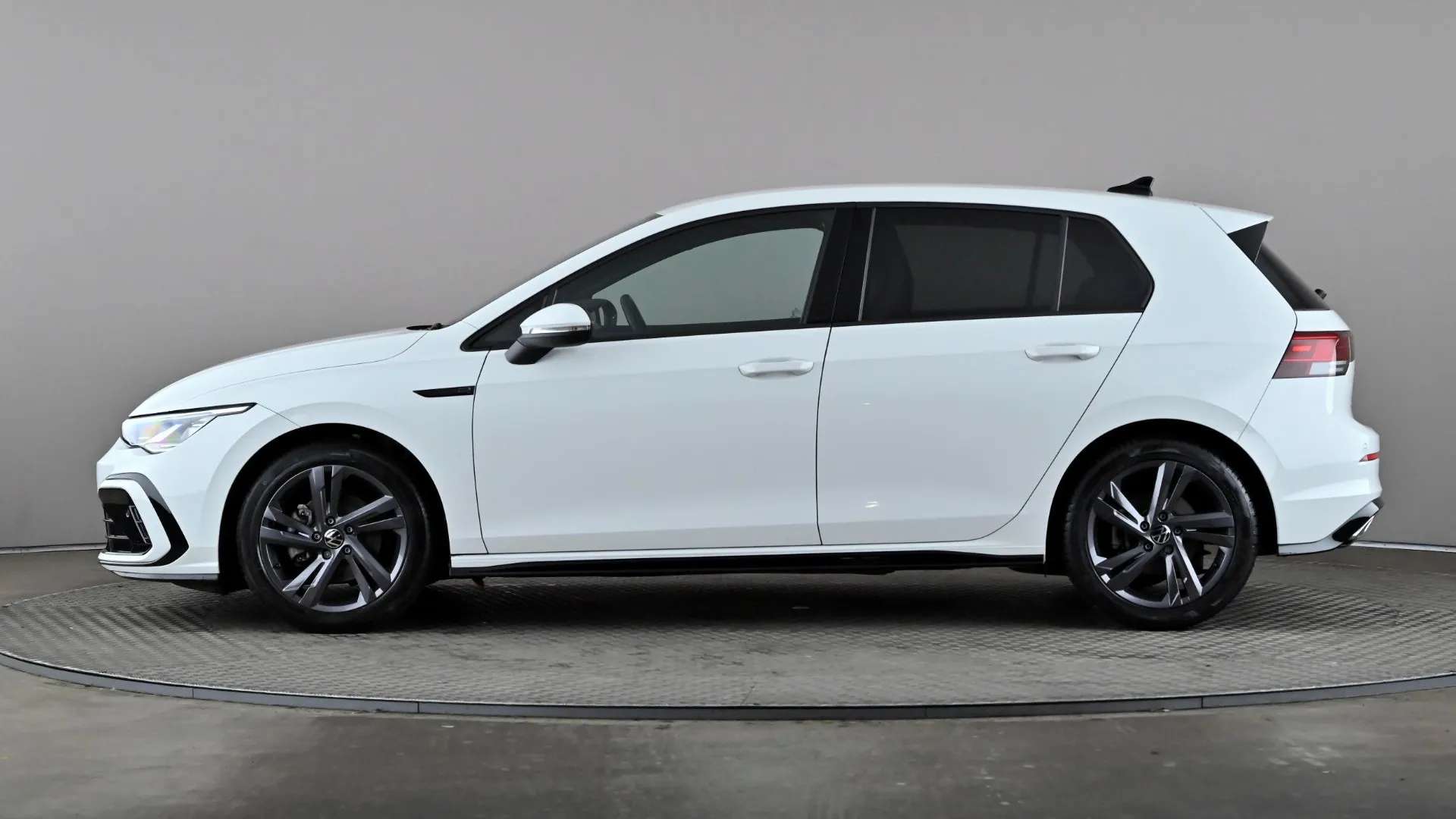 A 2023 VOLKSWAGEN GOLF 1.5 TSI 150 R-Line A 2023 VOLKSWAGEN GOLF 1.5 TSI 150 R-Line