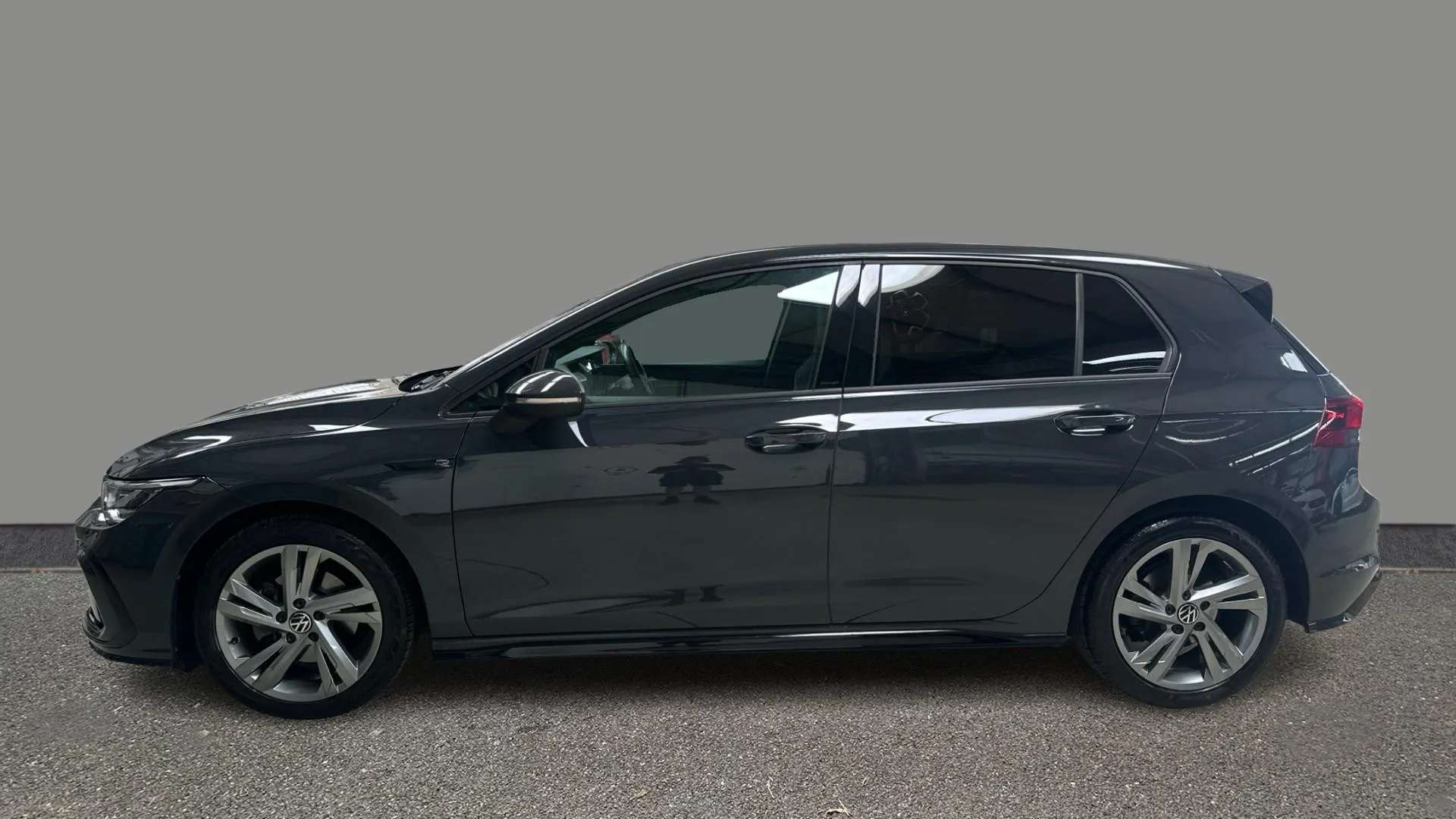 A 2022 VOLKSWAGEN GOLF 1.5 TSI 150 R-Line A 2022 VOLKSWAGEN GOLF 1.5 TSI 150 R-Line