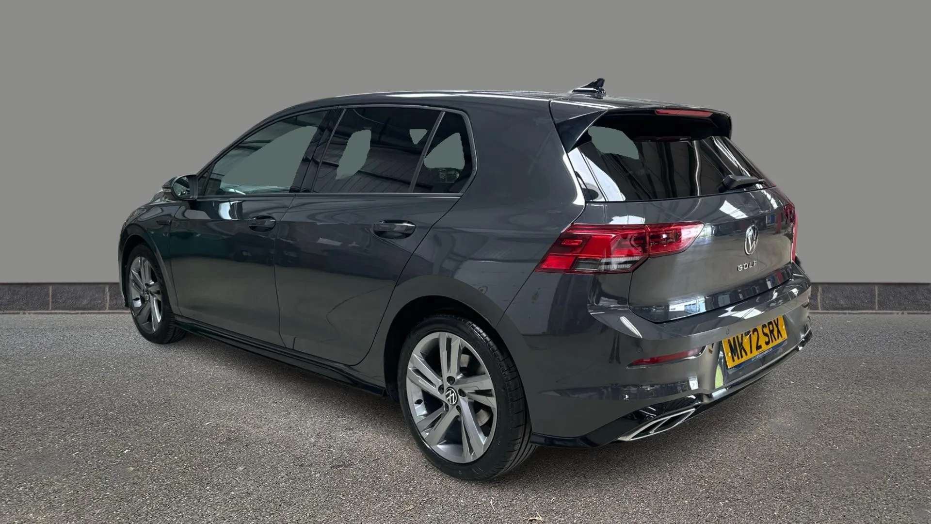A 2022 VOLKSWAGEN GOLF 1.5 TSI 150 R-Line A 2022 VOLKSWAGEN GOLF 1.5 TSI 150 R-Line