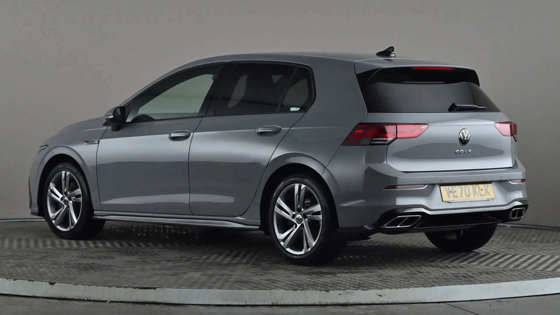 A 2020 VOLKSWAGEN GOLF 1.5 TSI 150 R-Line A 2020 VOLKSWAGEN GOLF 1.5 TSI 150 R-Line