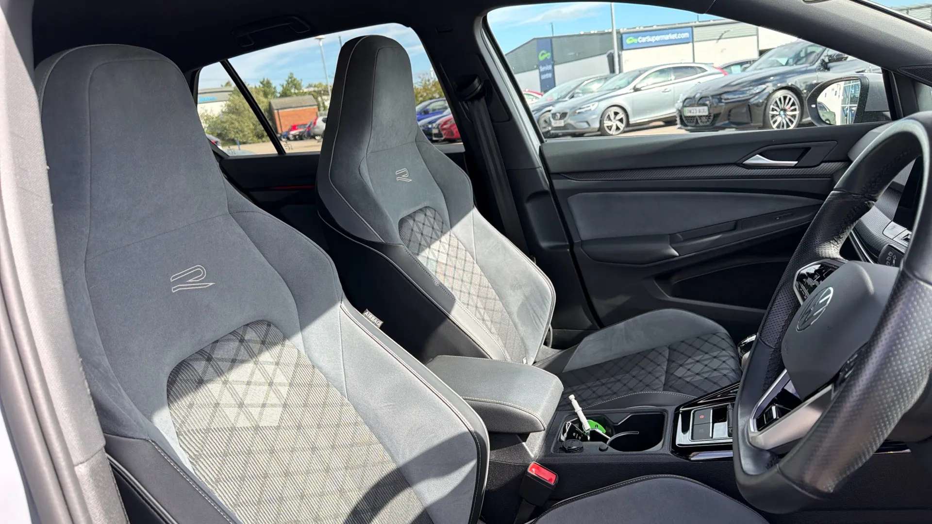 2024 VOLKSWAGEN GOLF 2024 VOLKSWAGEN GOLF