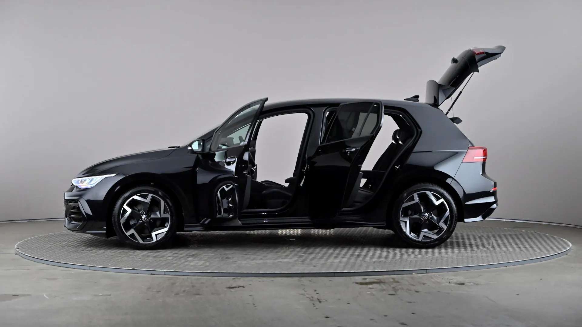 2025 VOLKSWAGEN GOLF 2025 VOLKSWAGEN GOLF