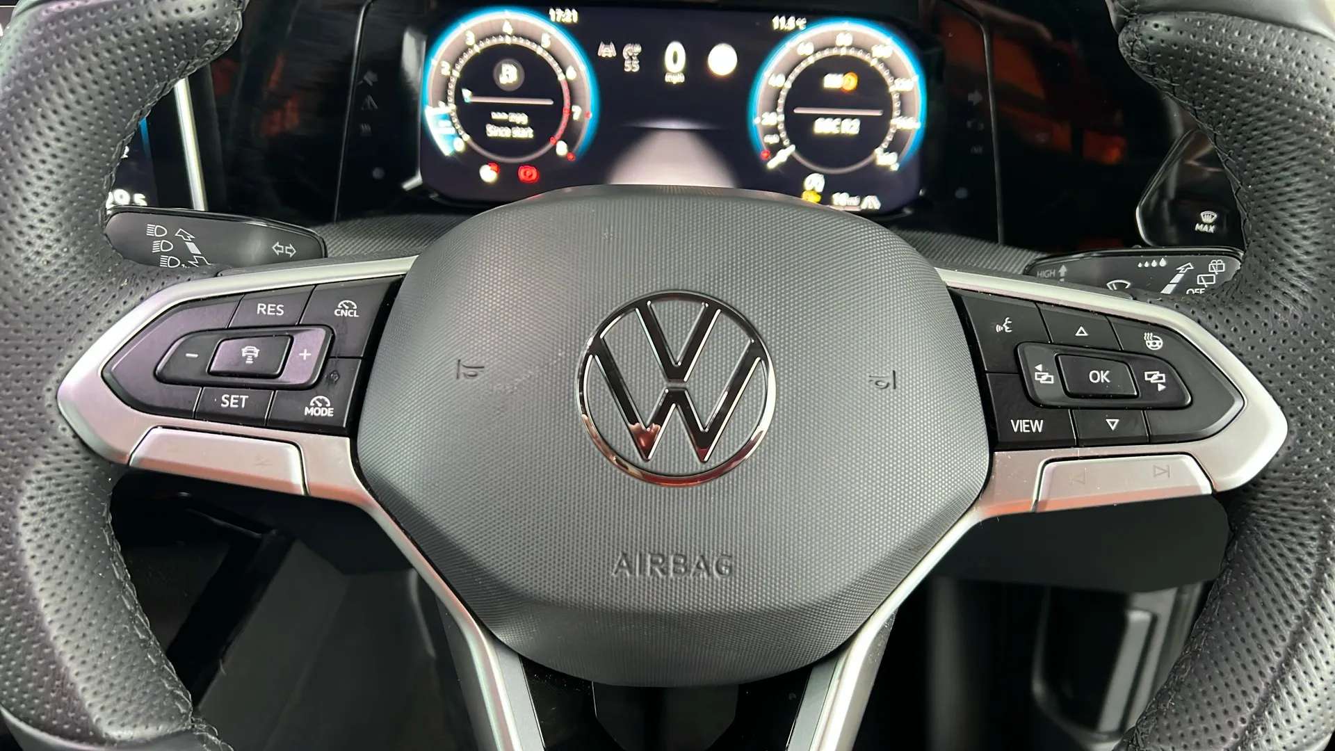 2025 VOLKSWAGEN GOLF 2025 VOLKSWAGEN GOLF