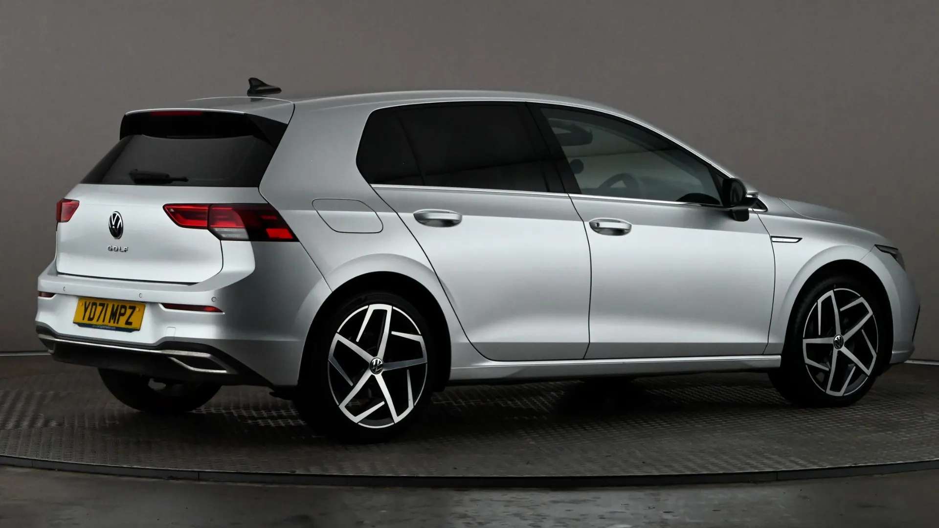 2021 VOLKSWAGEN GOLF 2021 VOLKSWAGEN GOLF