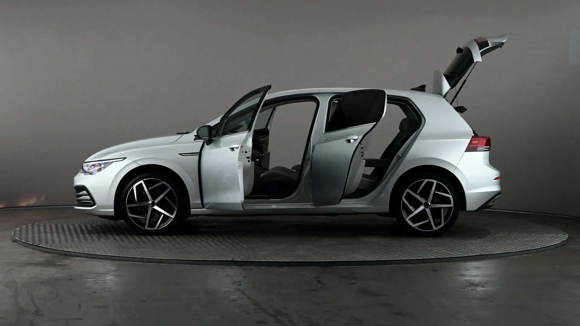 2021 VOLKSWAGEN GOLF 2021 VOLKSWAGEN GOLF