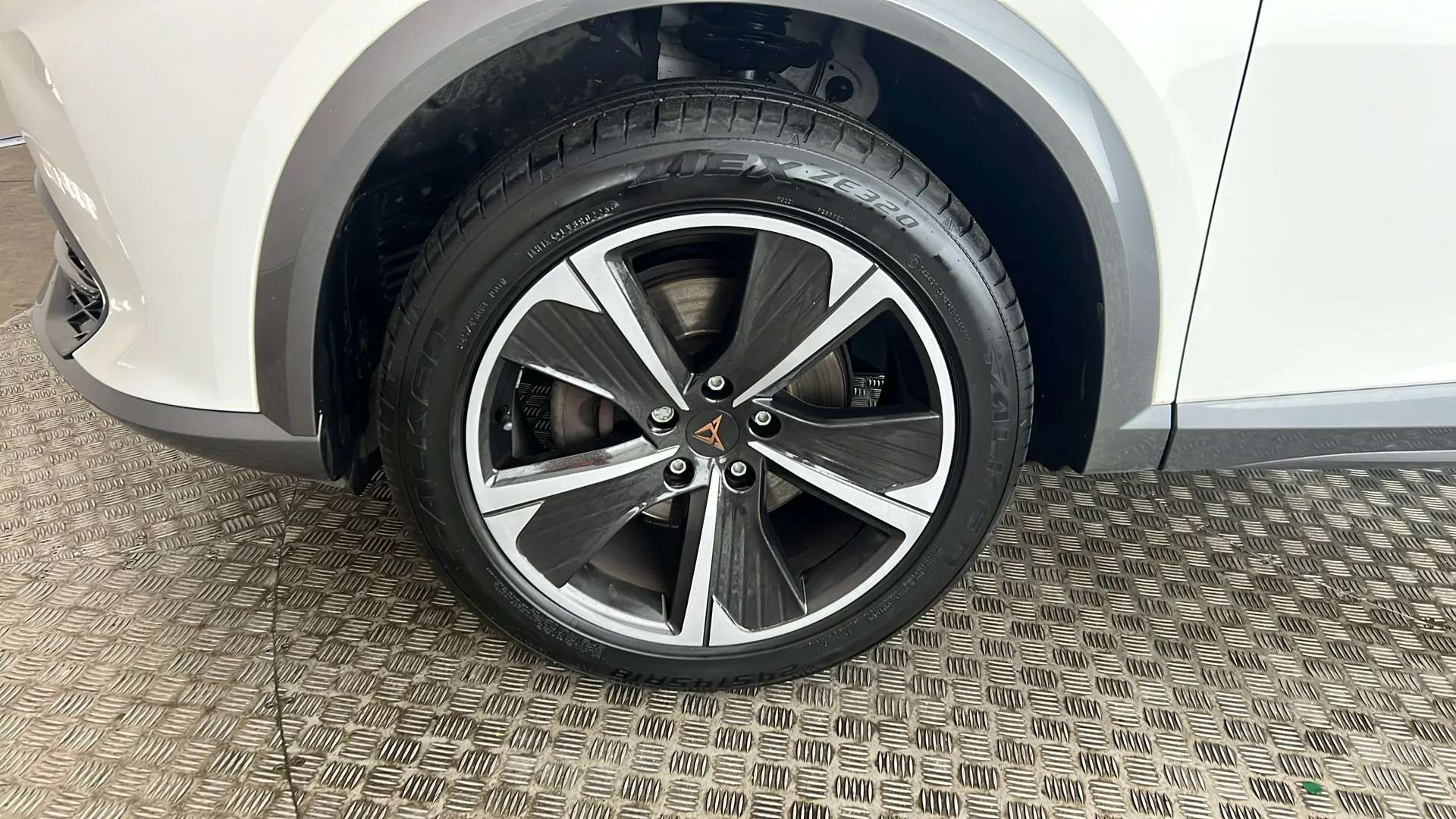 2023 CUPRA FORMENTOR 2023 CUPRA FORMENTOR