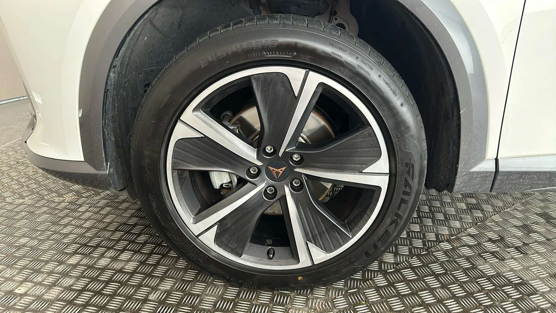 2023 CUPRA FORMENTOR 2023 CUPRA FORMENTOR