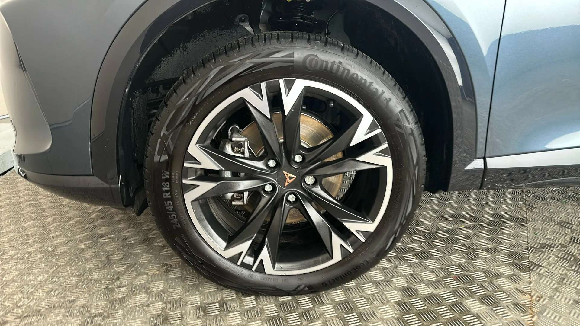 2025 CUPRA FORMENTOR 2025 CUPRA FORMENTOR