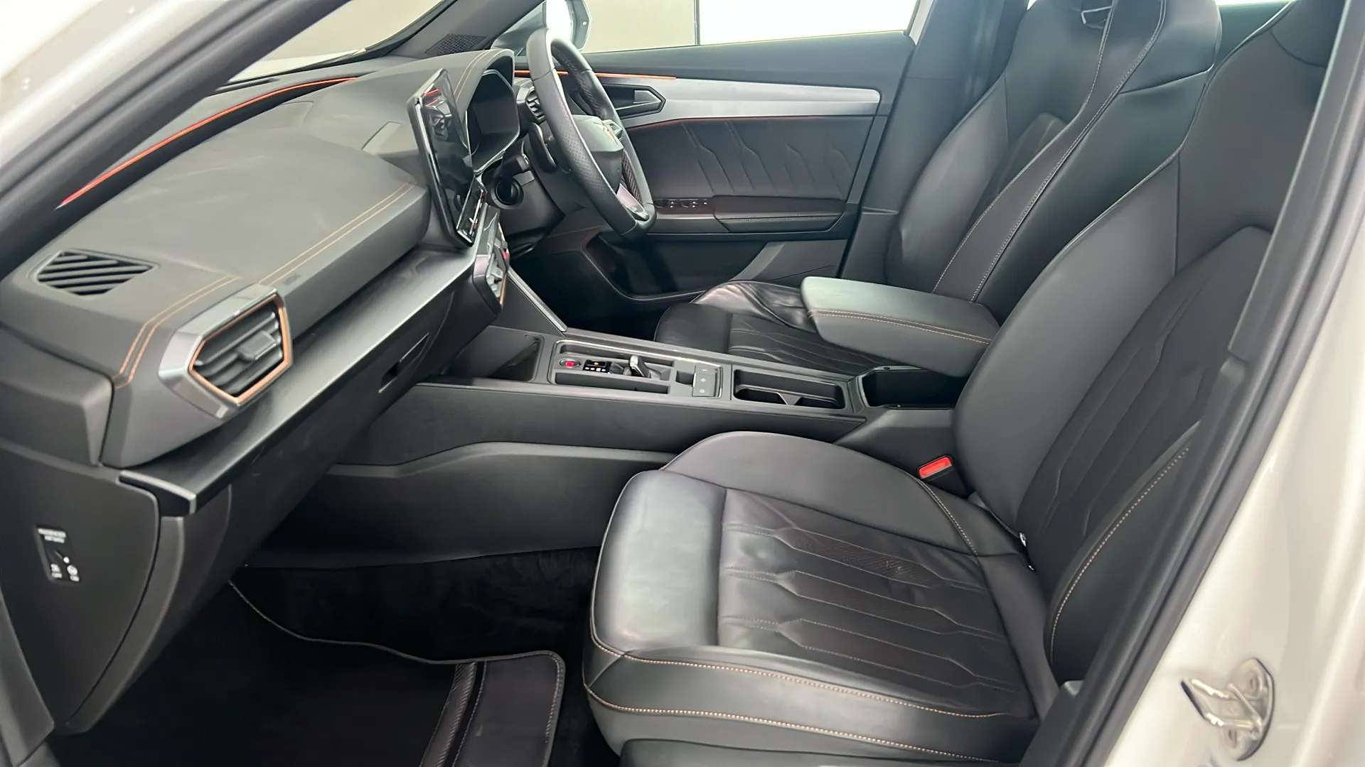 2024 CUPRA FORMENTOR 2024 CUPRA FORMENTOR