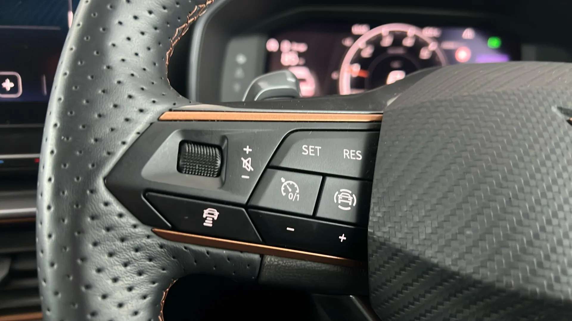 2024 CUPRA FORMENTOR 2024 CUPRA FORMENTOR