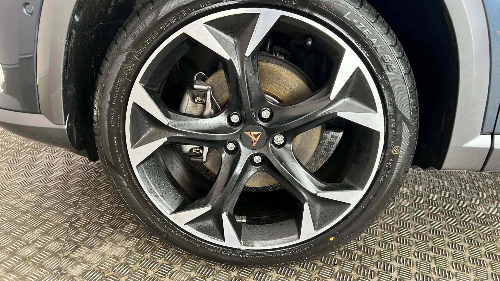 2024 CUPRA FORMENTOR 2024 CUPRA FORMENTOR