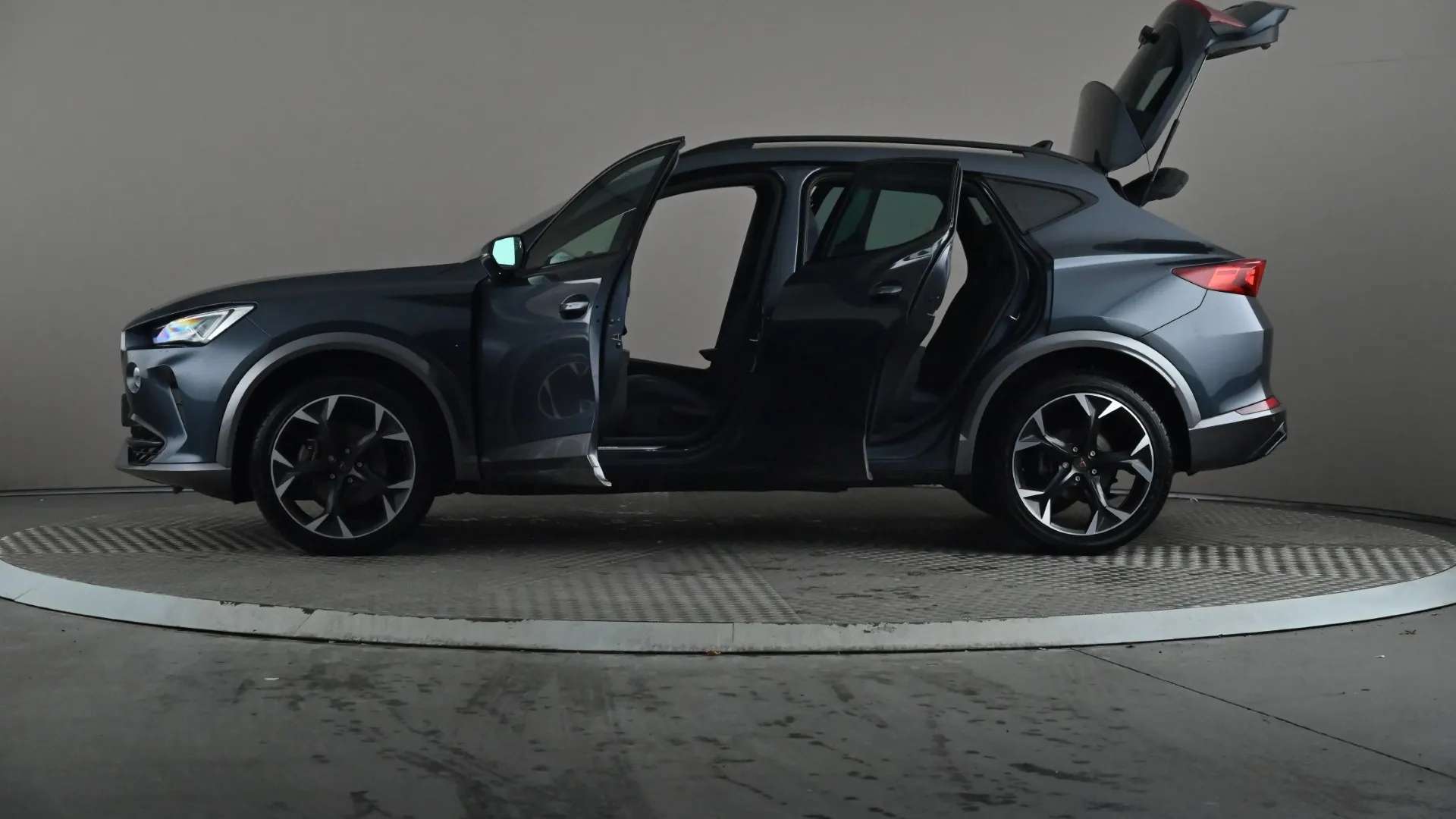 2024 CUPRA FORMENTOR 2024 CUPRA FORMENTOR