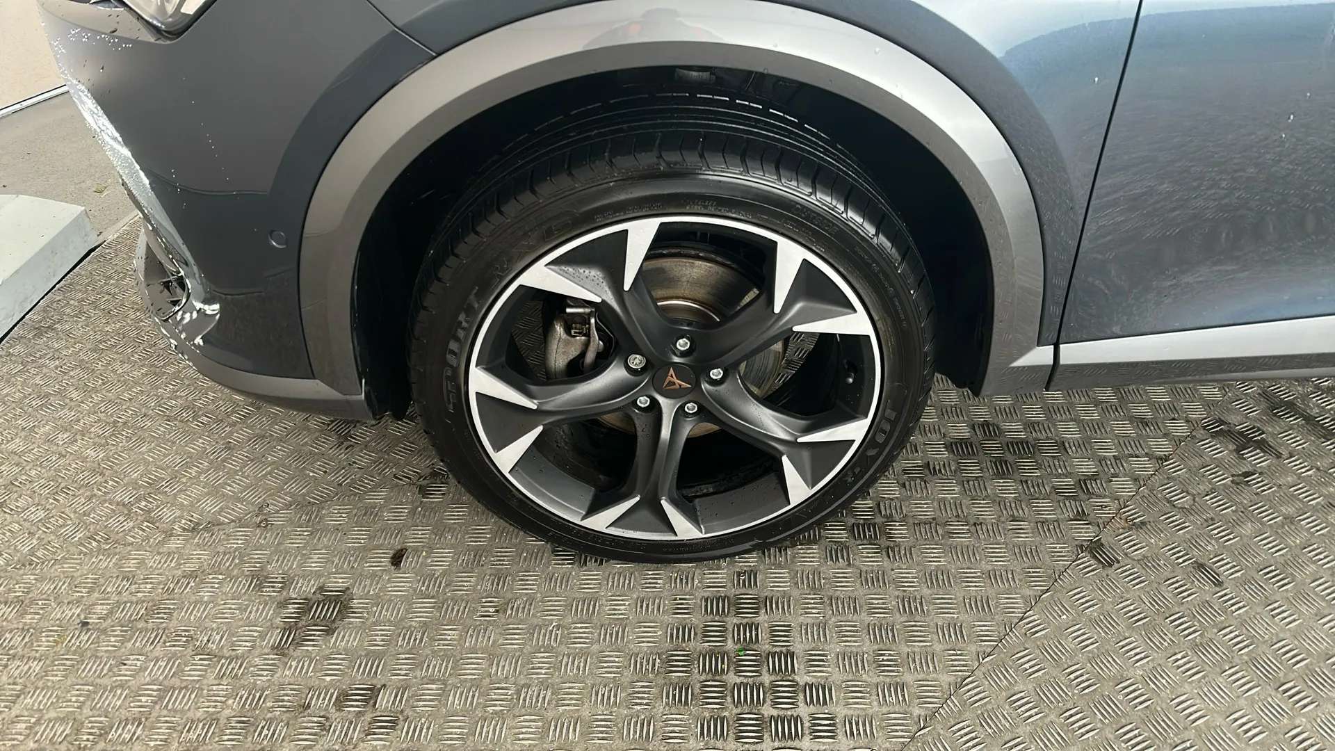 2024 CUPRA FORMENTOR 2024 CUPRA FORMENTOR