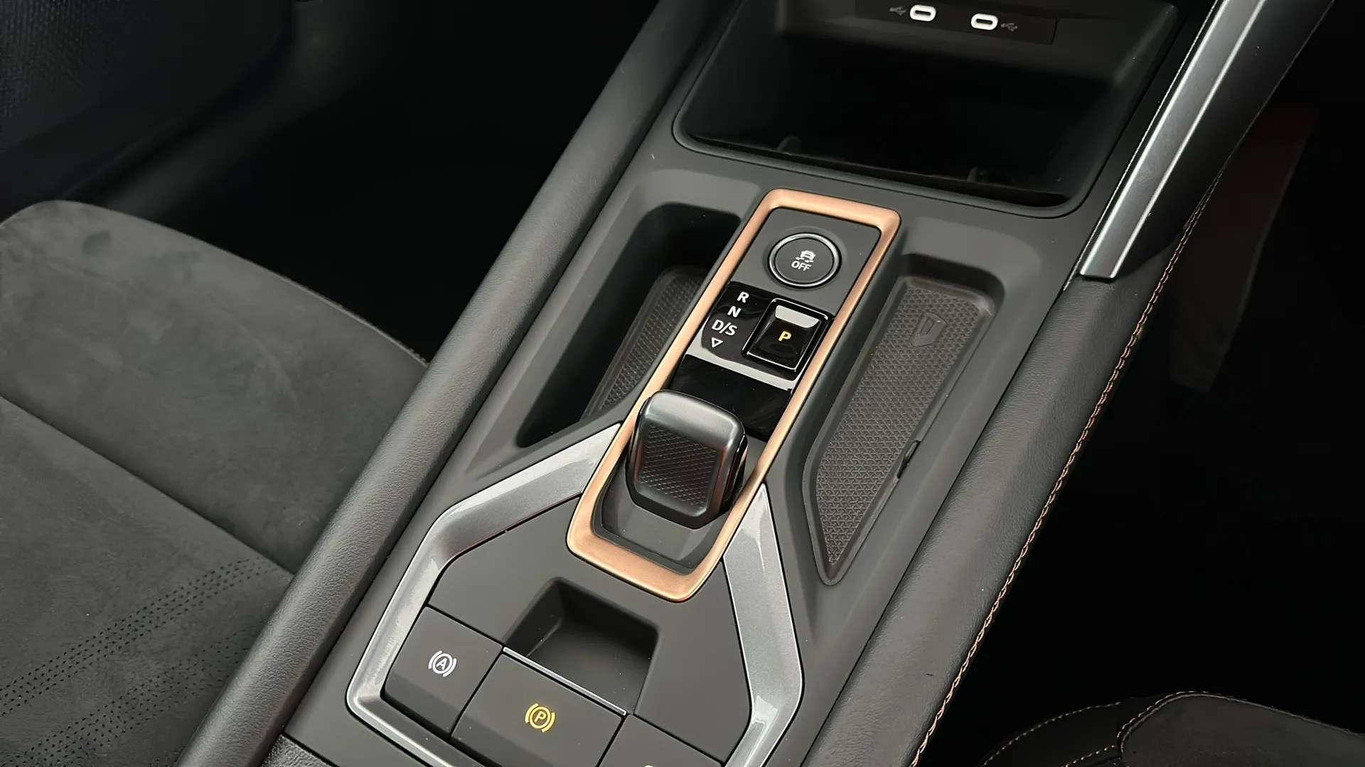 2025 CUPRA FORMENTOR 2025 CUPRA FORMENTOR