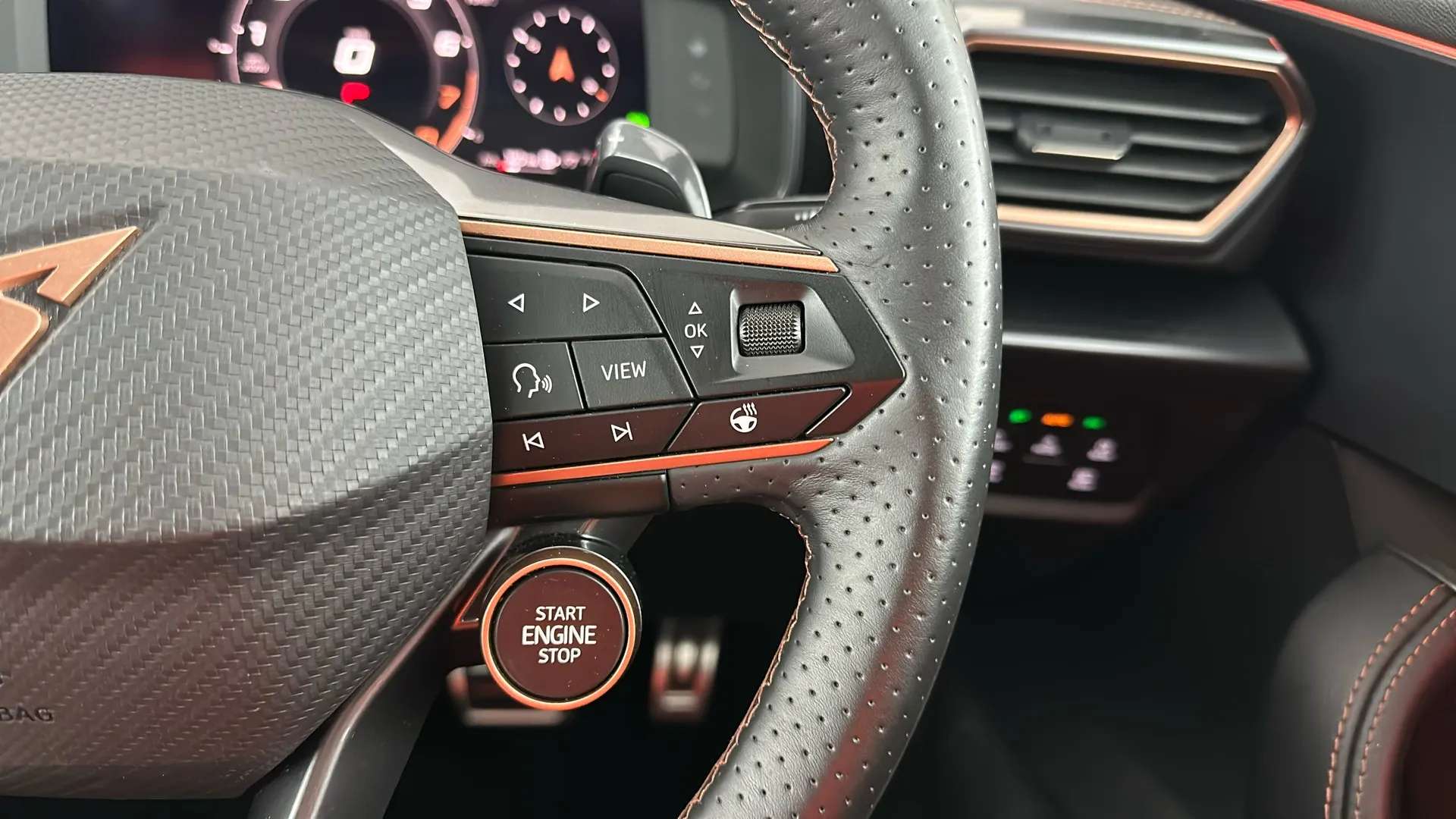 2025 CUPRA FORMENTOR 2025 CUPRA FORMENTOR