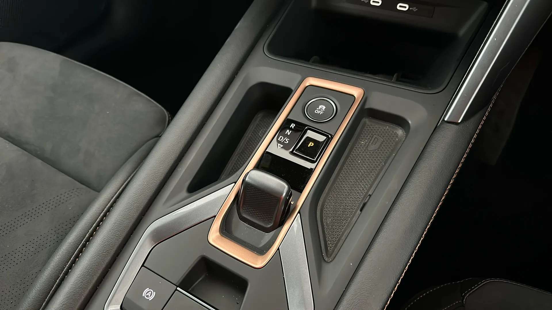 2025 CUPRA FORMENTOR 2025 CUPRA FORMENTOR