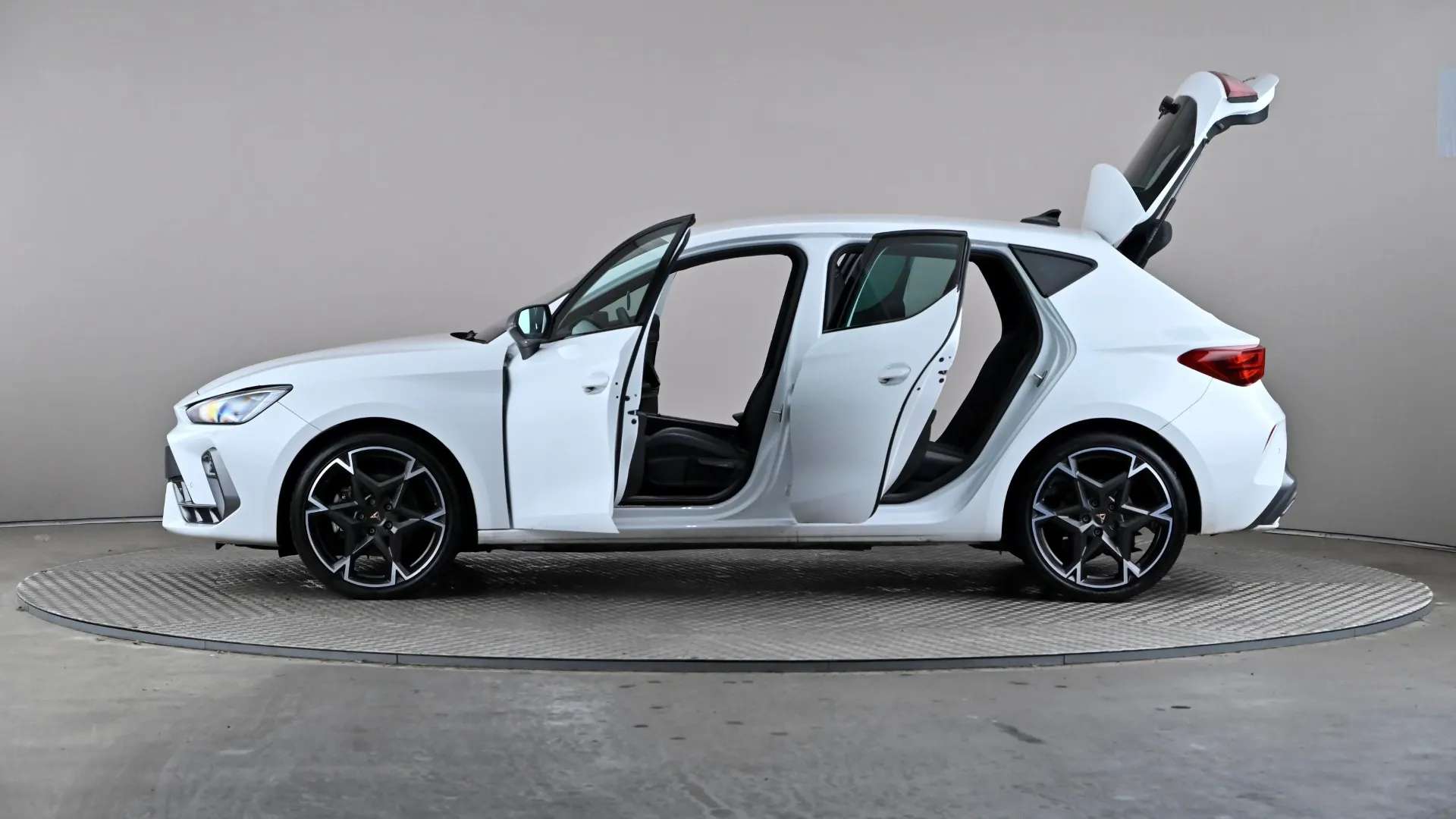 2024 CUPRA LEON 2024 CUPRA LEON