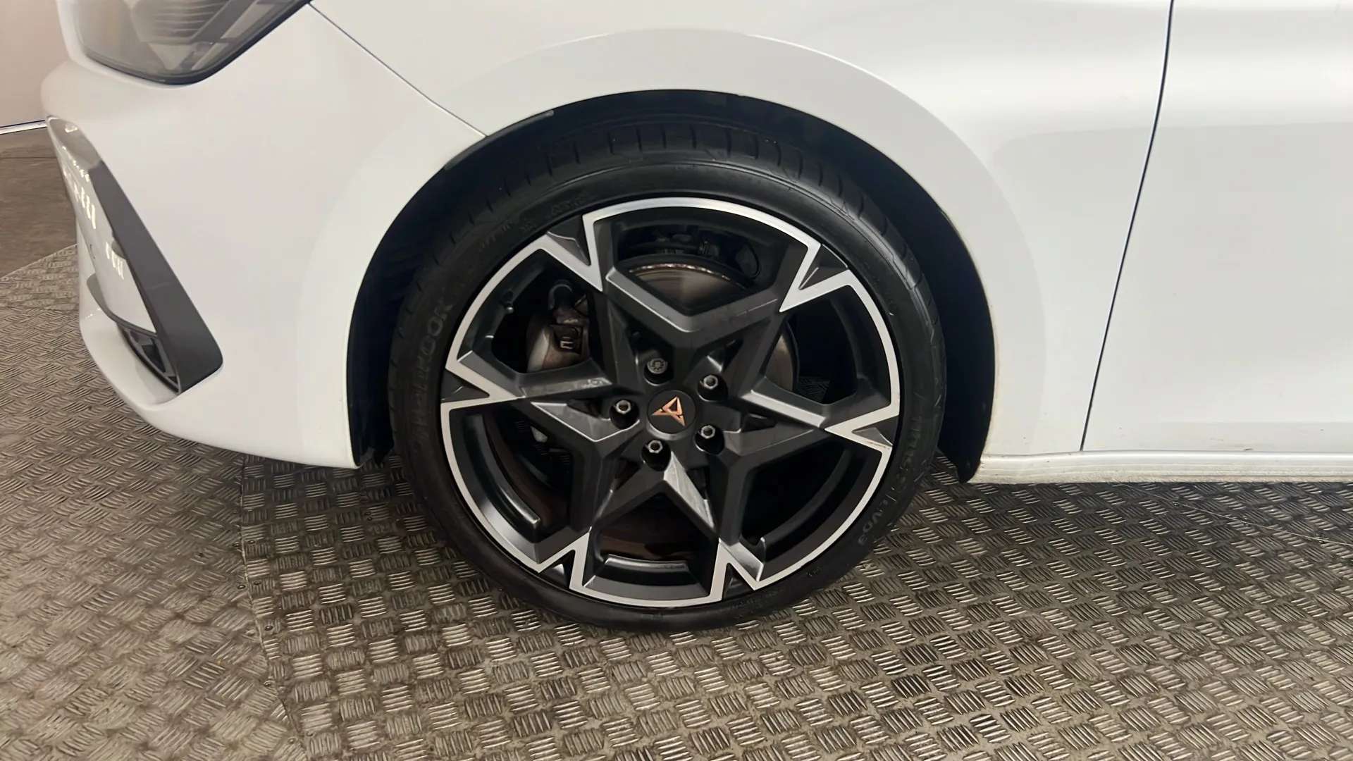 2024 CUPRA LEON 2024 CUPRA LEON