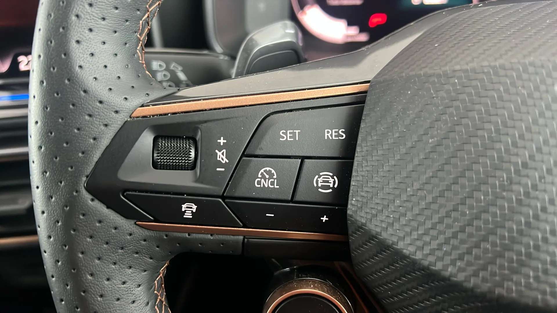 2024 CUPRA LEON 2024 CUPRA LEON