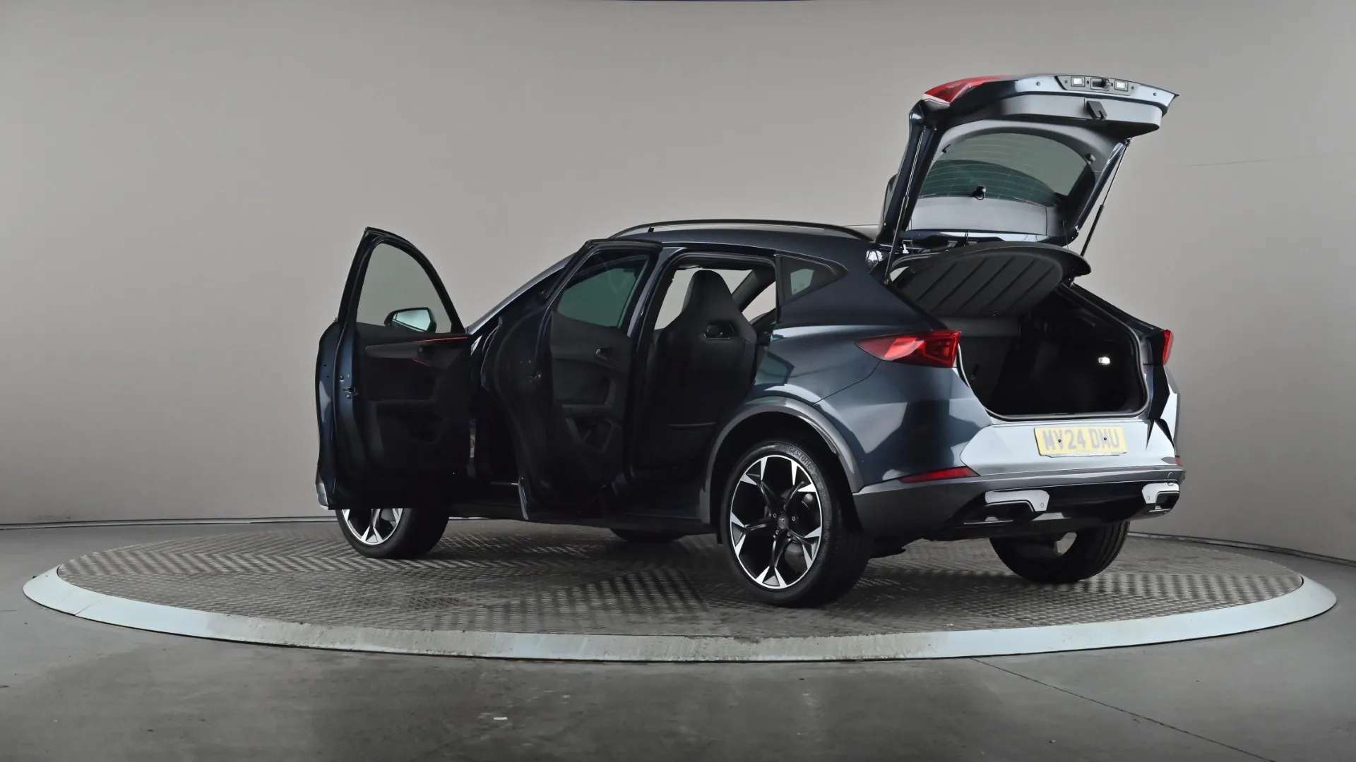 2024 CUPRA FORMENTOR 2024 CUPRA FORMENTOR