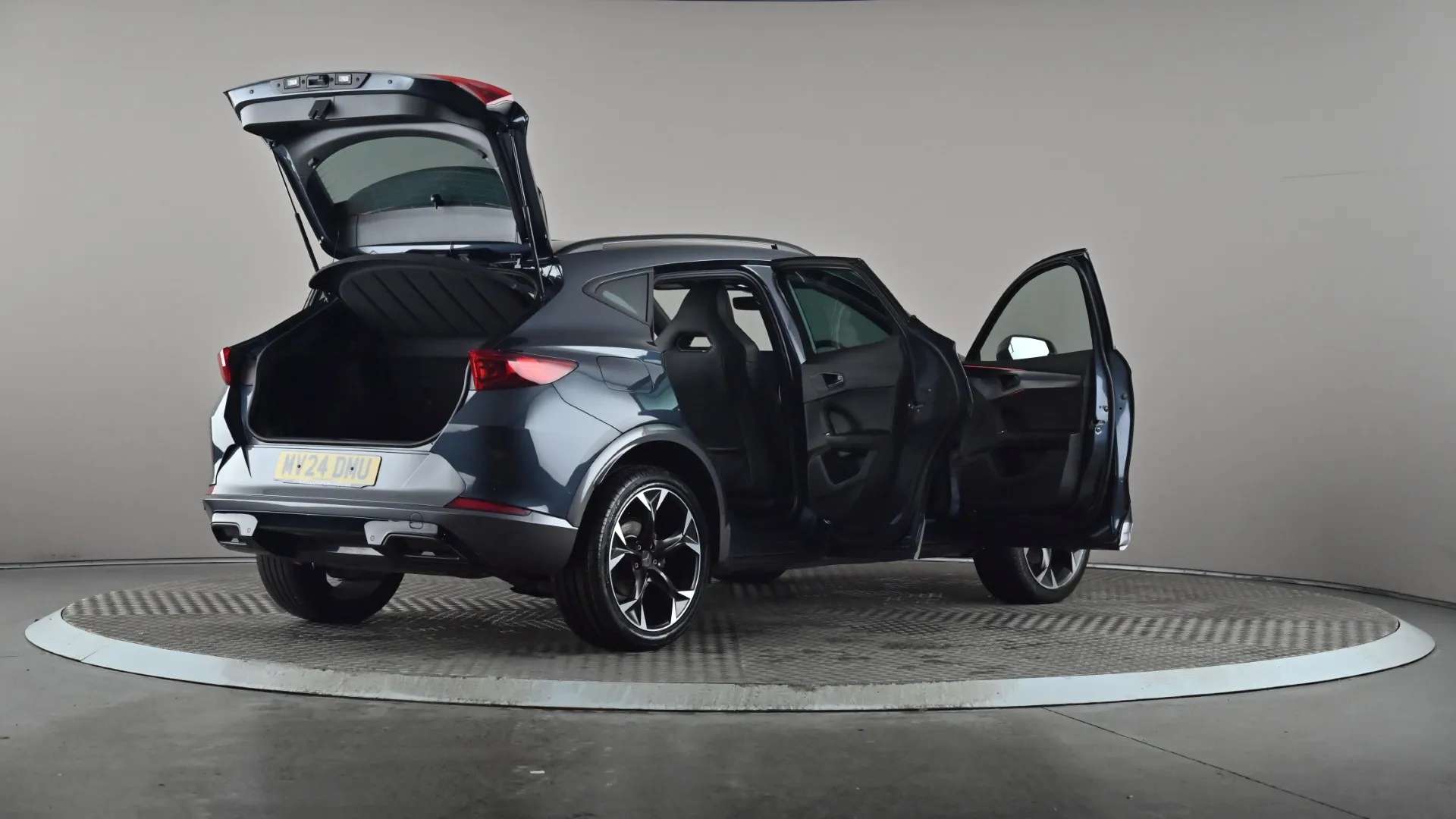 2024 CUPRA FORMENTOR 2024 CUPRA FORMENTOR