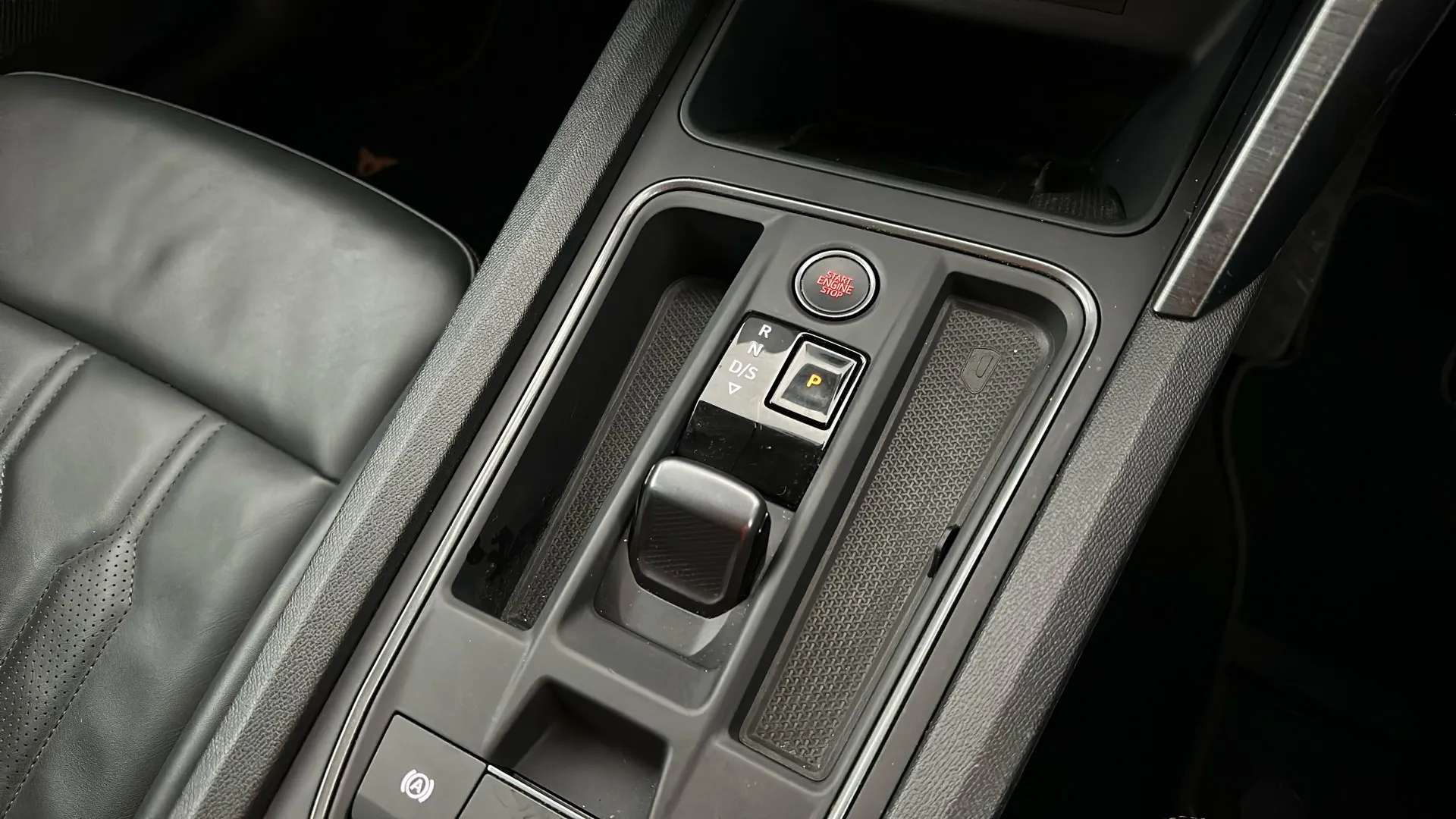 2024 CUPRA FORMENTOR 2024 CUPRA FORMENTOR