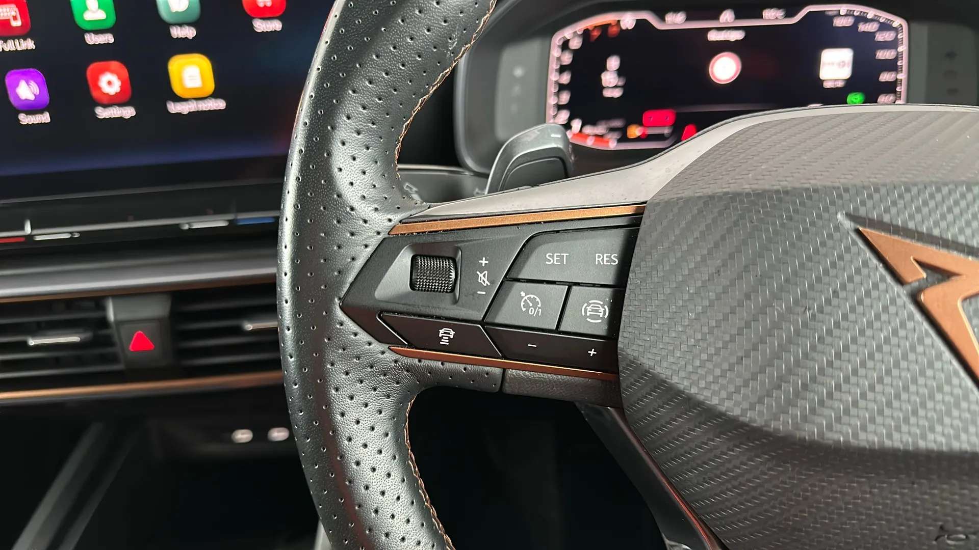 2024 CUPRA FORMENTOR 2024 CUPRA FORMENTOR