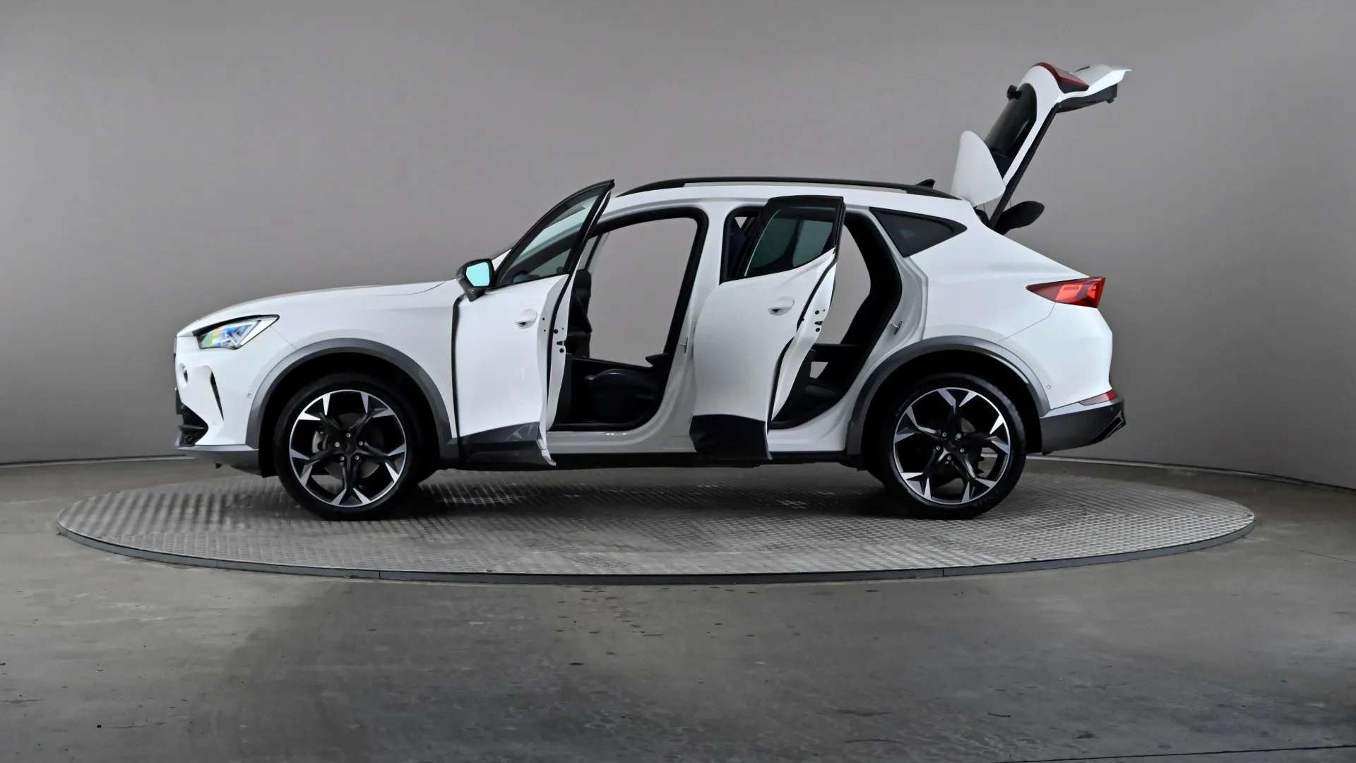 2024 CUPRA FORMENTOR 2024 CUPRA FORMENTOR