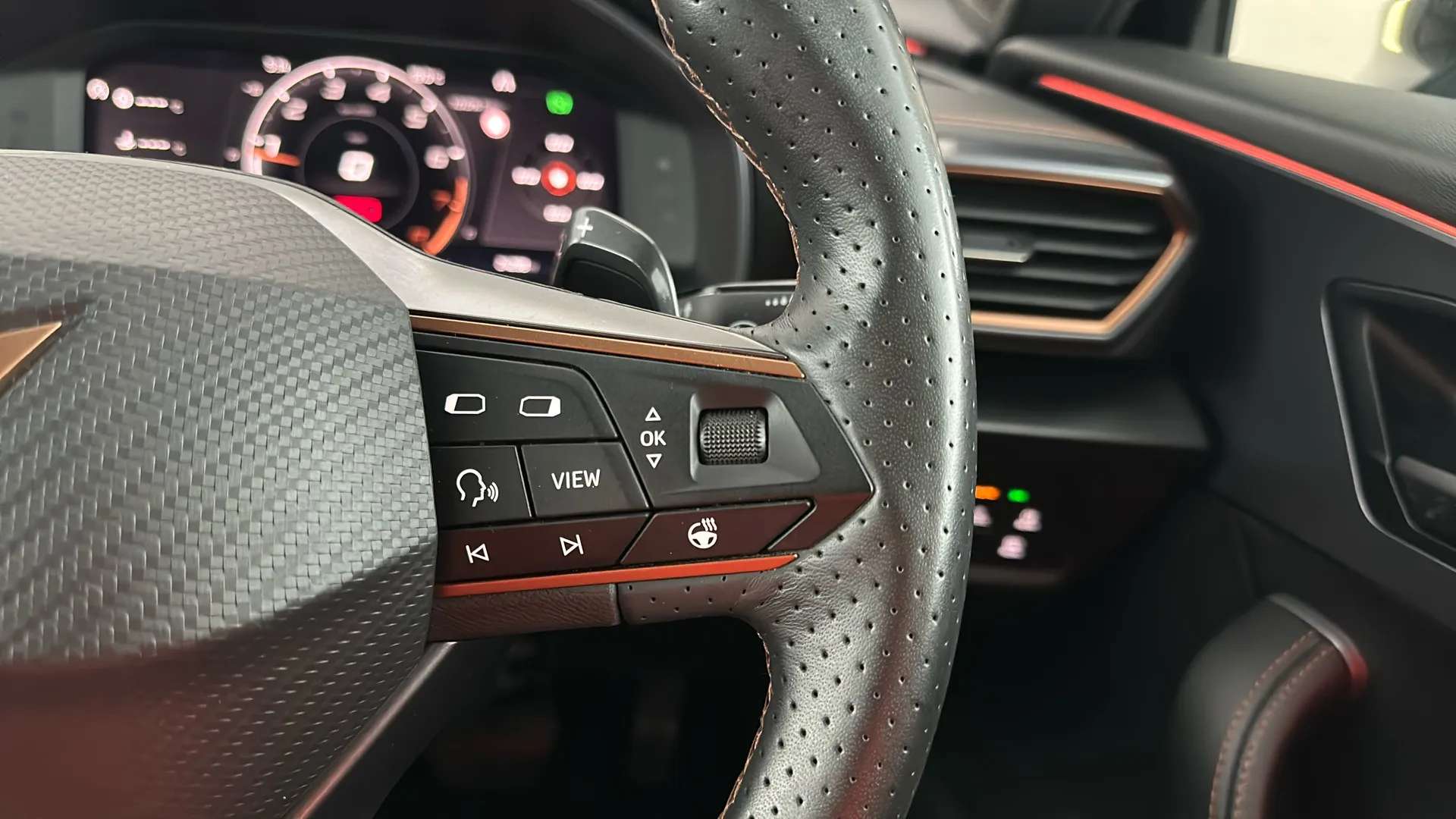 2023 CUPRA FORMENTOR 2023 CUPRA FORMENTOR