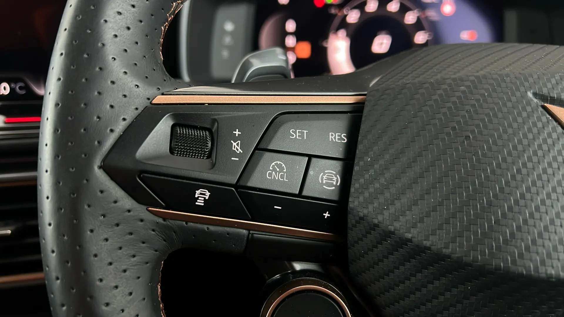 2025 CUPRA FORMENTOR 2025 CUPRA FORMENTOR
